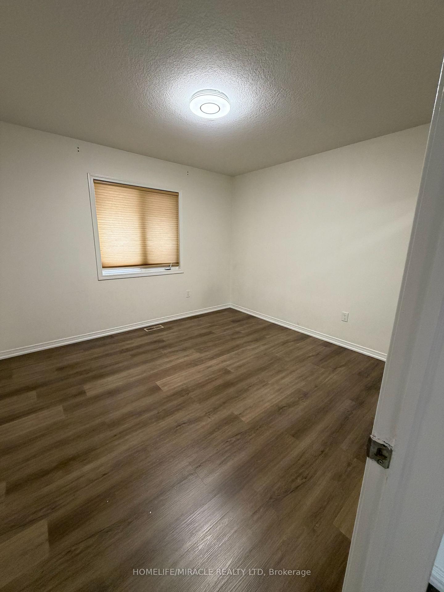 Photo 17 of 235 Apple Hill Crescent, Kitchener, Trussler — HOMEH