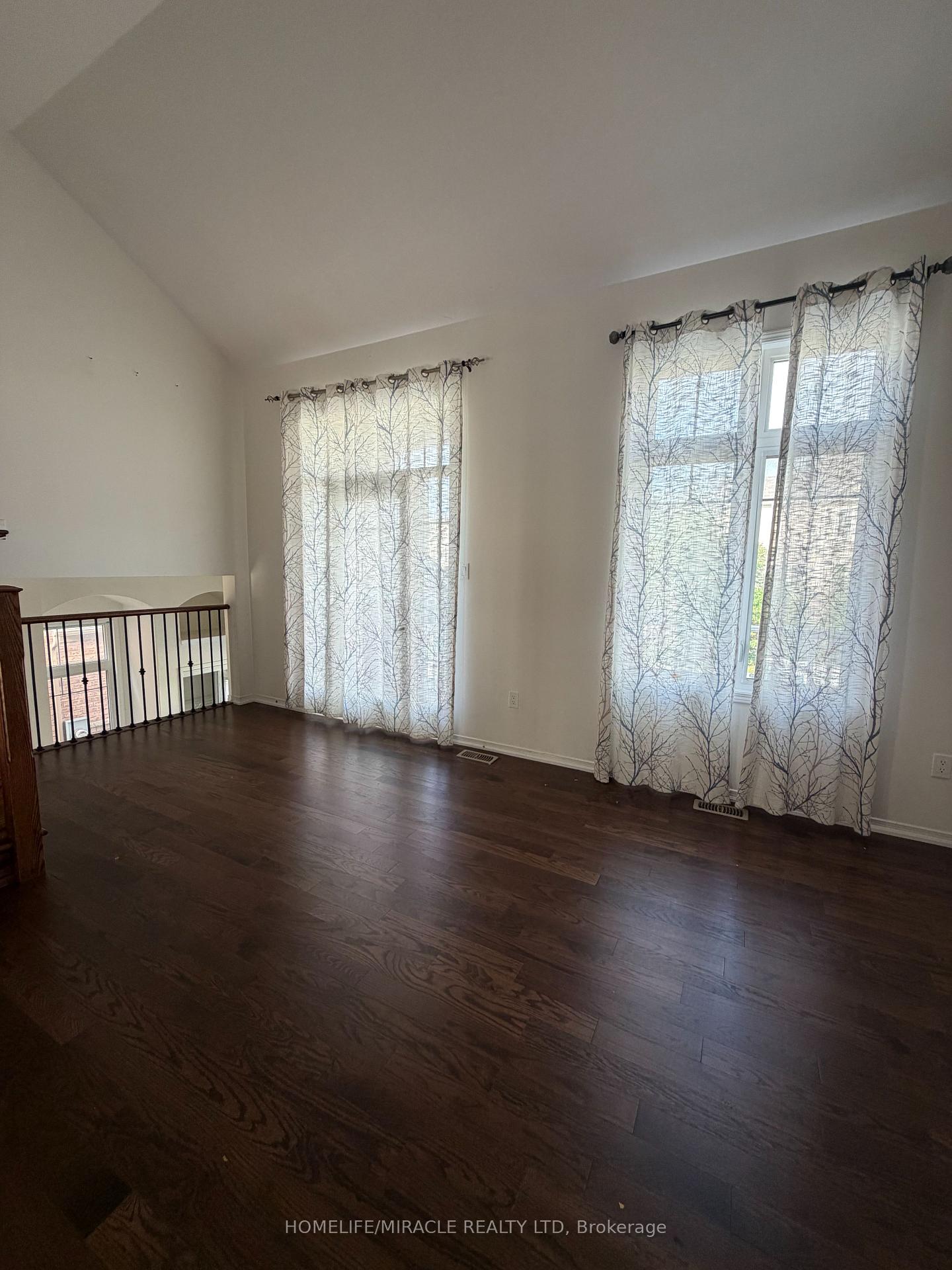 Photo 22 of 235 Apple Hill Crescent, Kitchener, Trussler — HOMEH