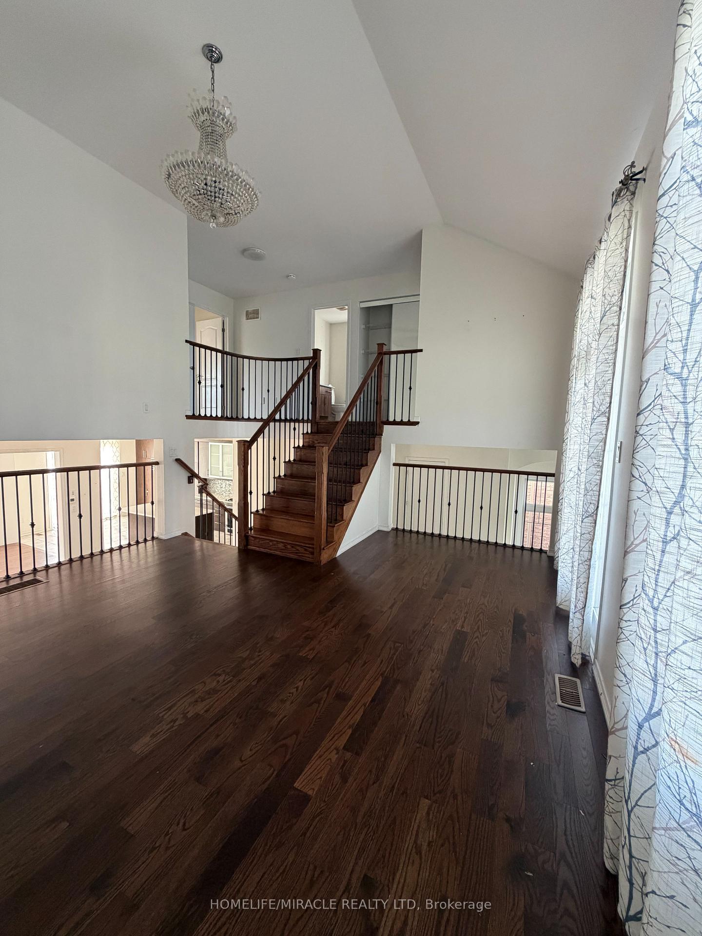 Photo 23 of 235 Apple Hill Crescent, Kitchener, Trussler — HOMEH
