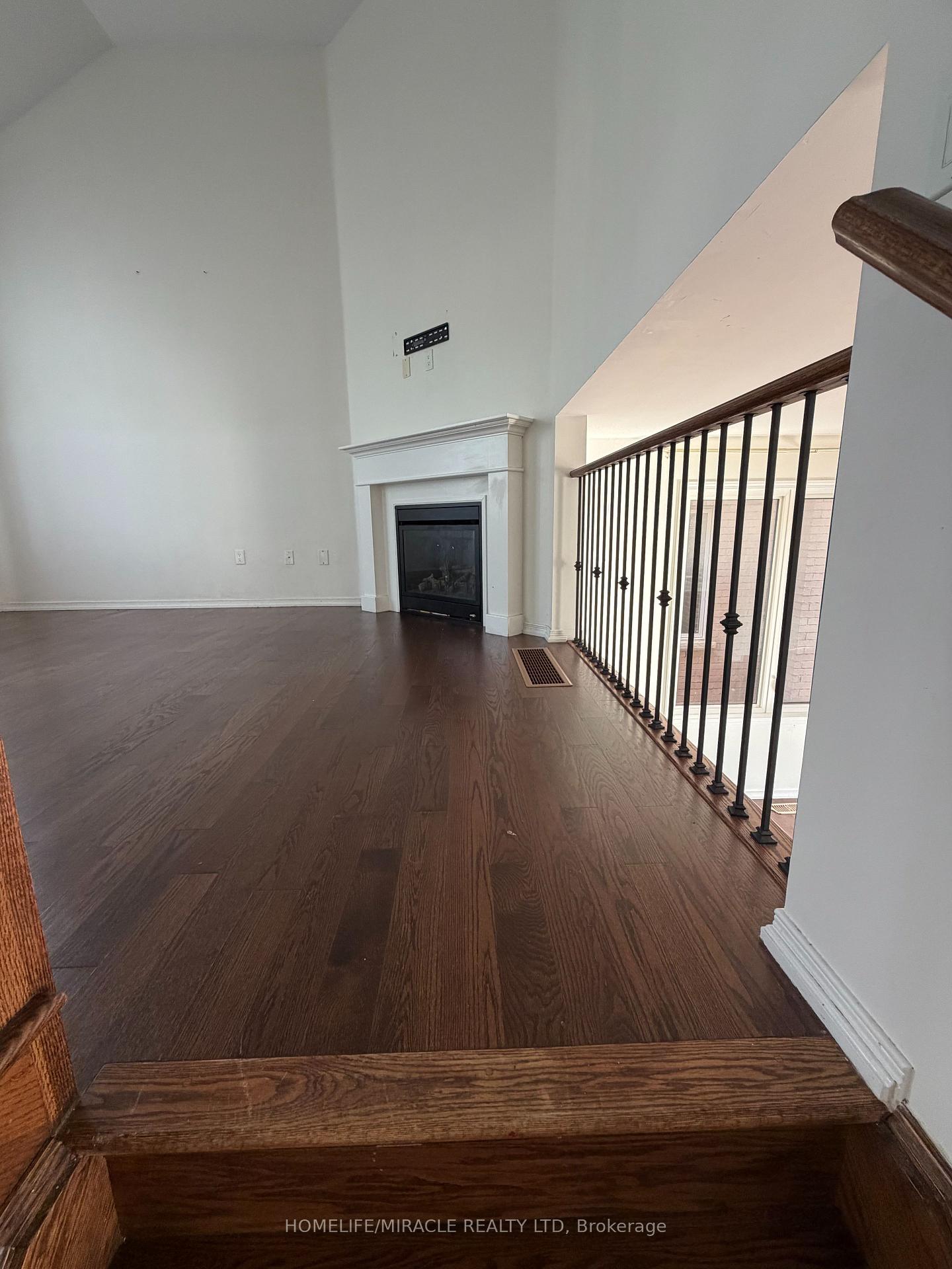 Photo 24 of 235 Apple Hill Crescent, Kitchener, Trussler — HOMEH