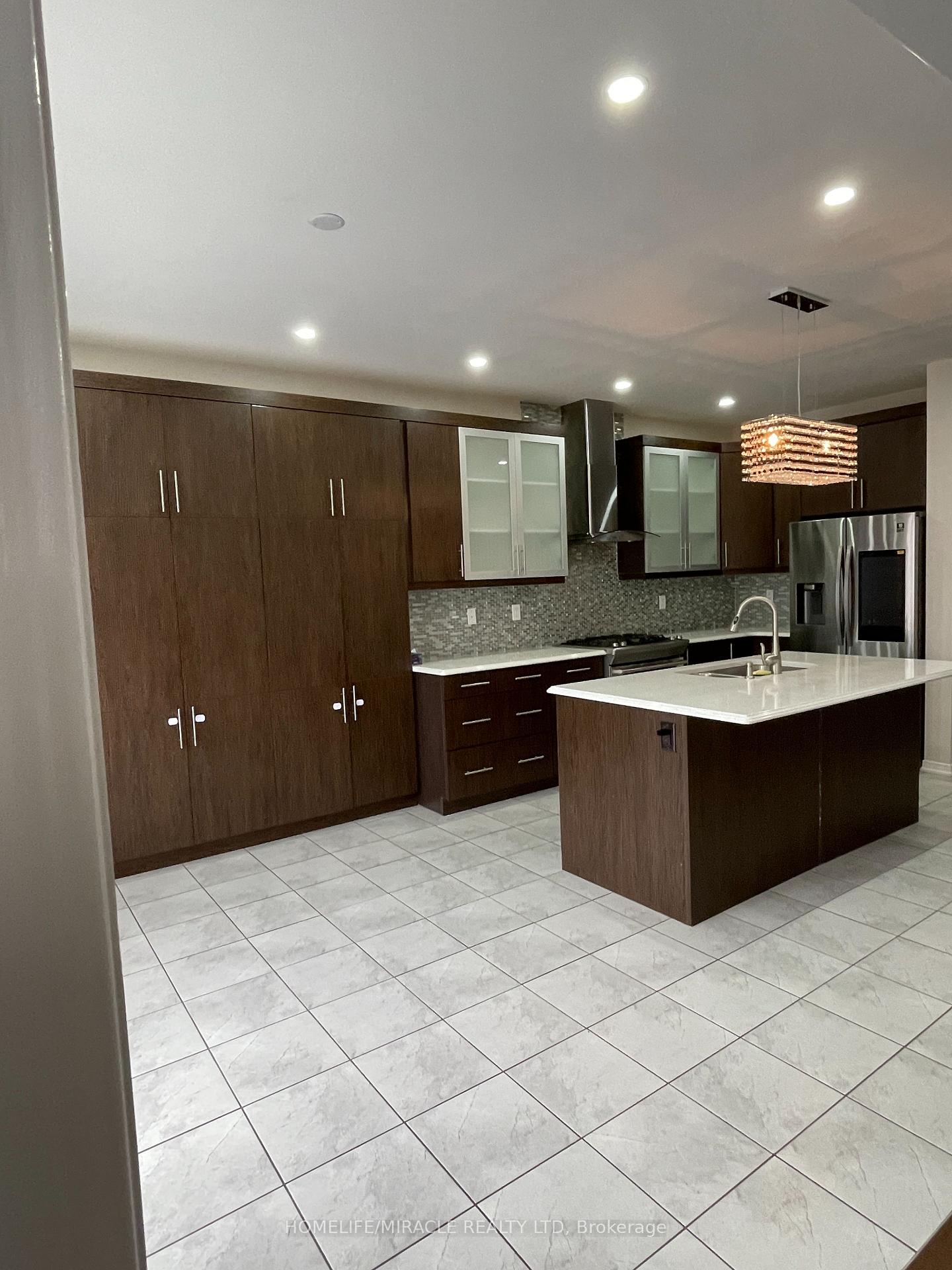 Photo 46 of 235 Apple Hill Crescent, Kitchener, Trussler — HOMEH