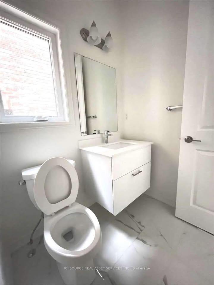 Photo 12 of 33 Macpherson Street, Whitby, Rural Whitby — HOMEH