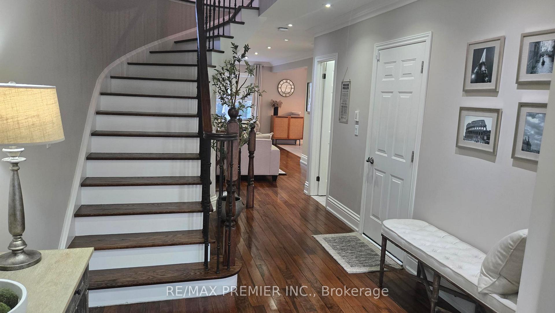 Photo 2 of 178 Buena Vista Drive, Vaughan, Sonoma Heights — HOMEH