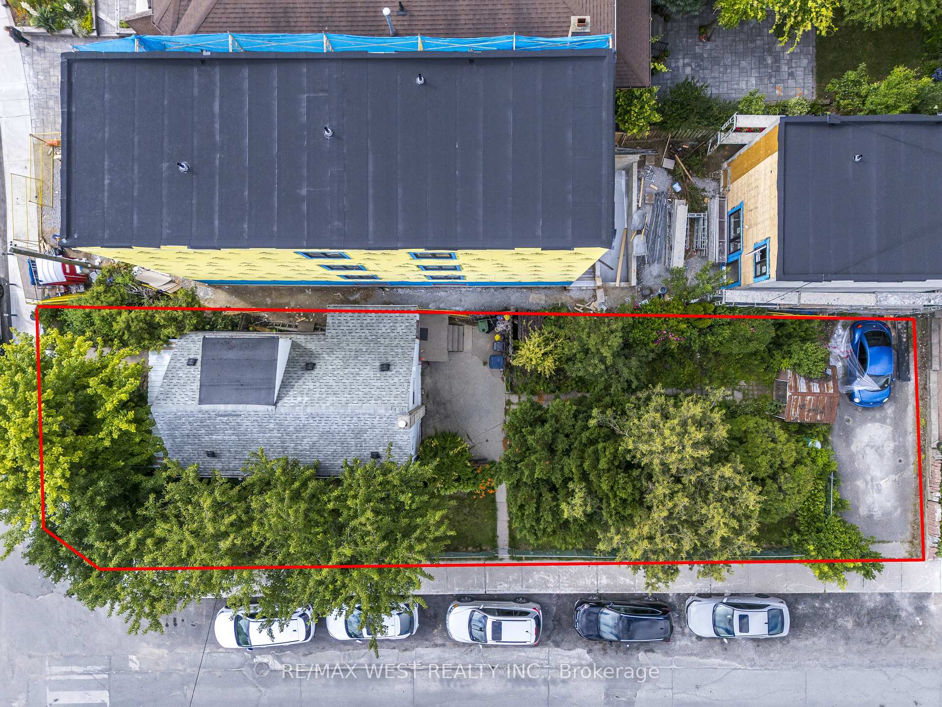 Photo 2 of 48 Ennerdale Road, Toronto, Caledonia-Fairbank — HOMEH