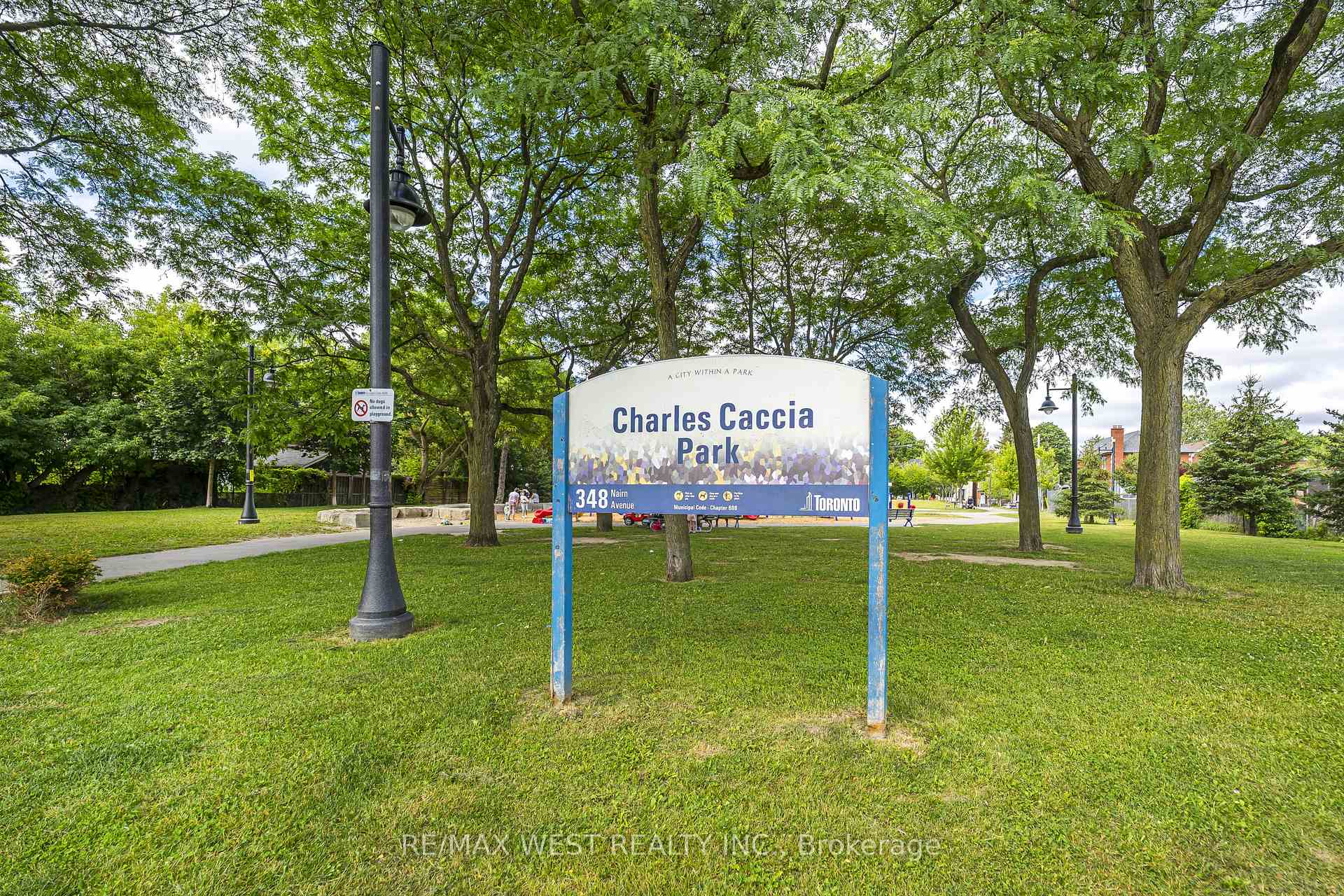 Photo 14 of 48 Ennerdale Road, Toronto, Caledonia-Fairbank — HOMEH