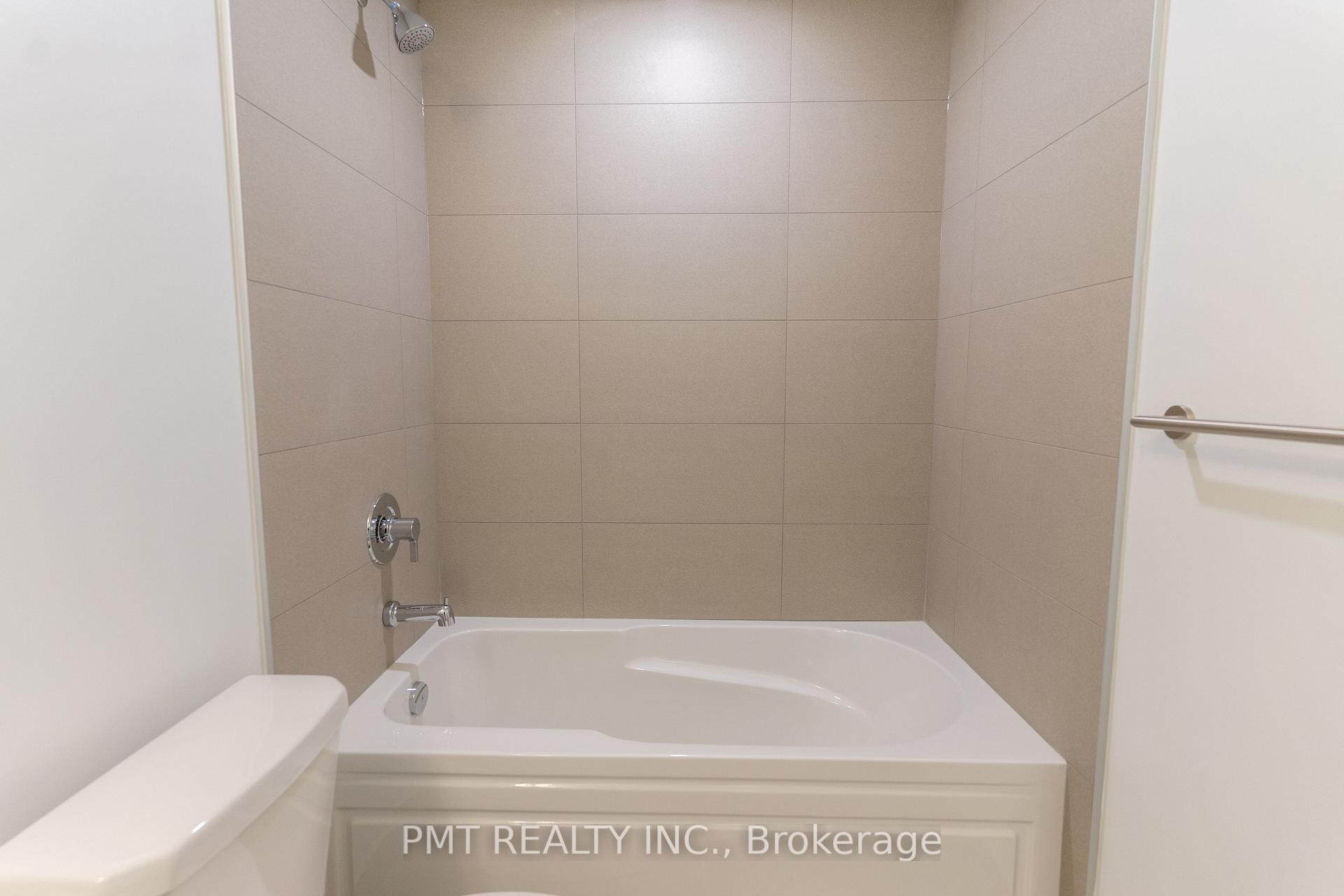 Photo 4 of Unit 906, 2545 Simcoe Street N, Oshawa, Windfields — HOMEH