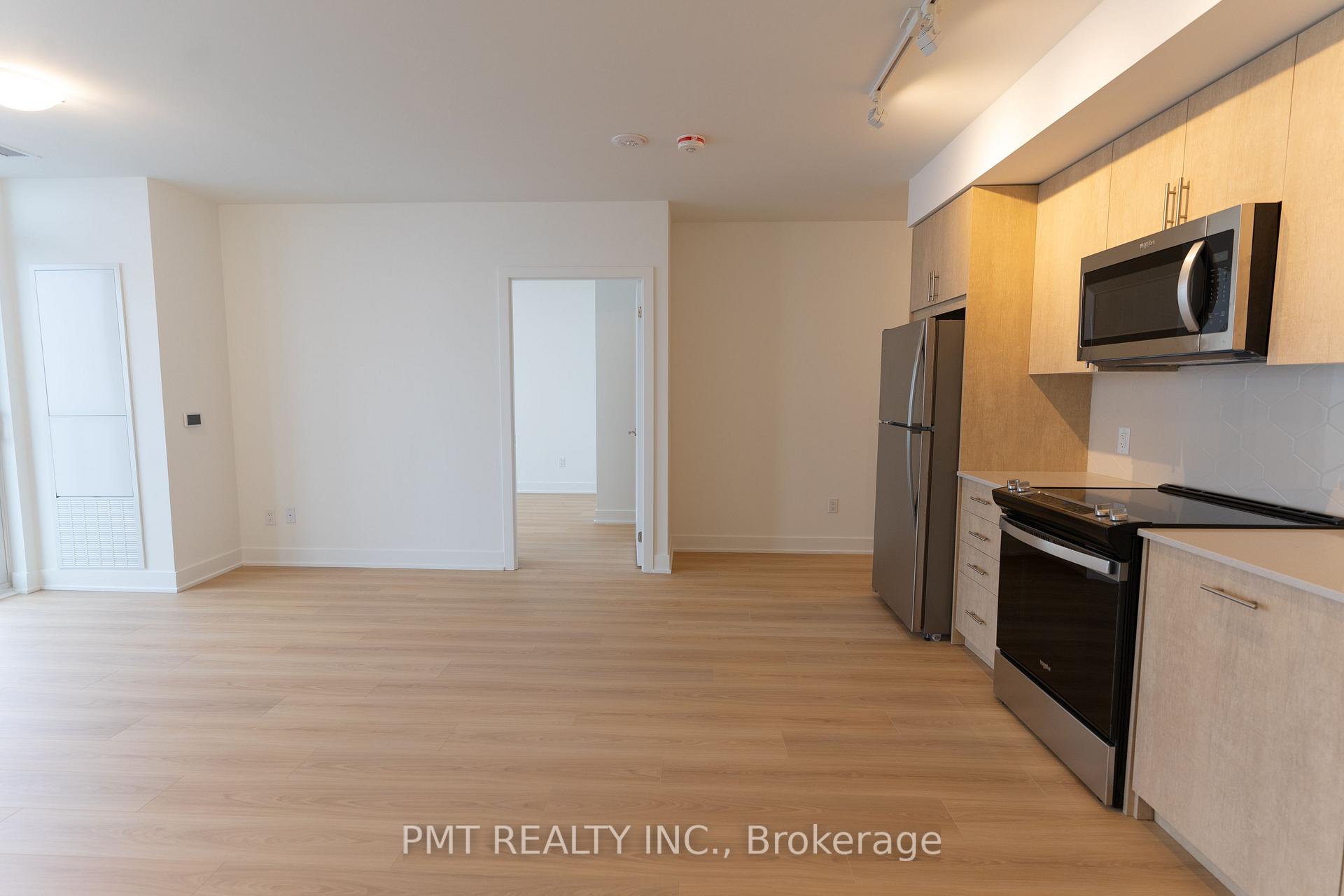 Photo 8 of Unit 906, 2545 Simcoe Street N, Oshawa, Windfields — HOMEH