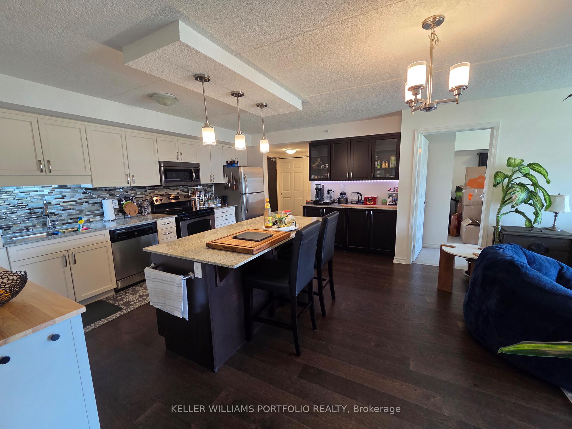 Photo 9 of Unit 604, 776 Laurelwood Drive, Waterloo, Columbia Forest/Clair Hills — HOMEH