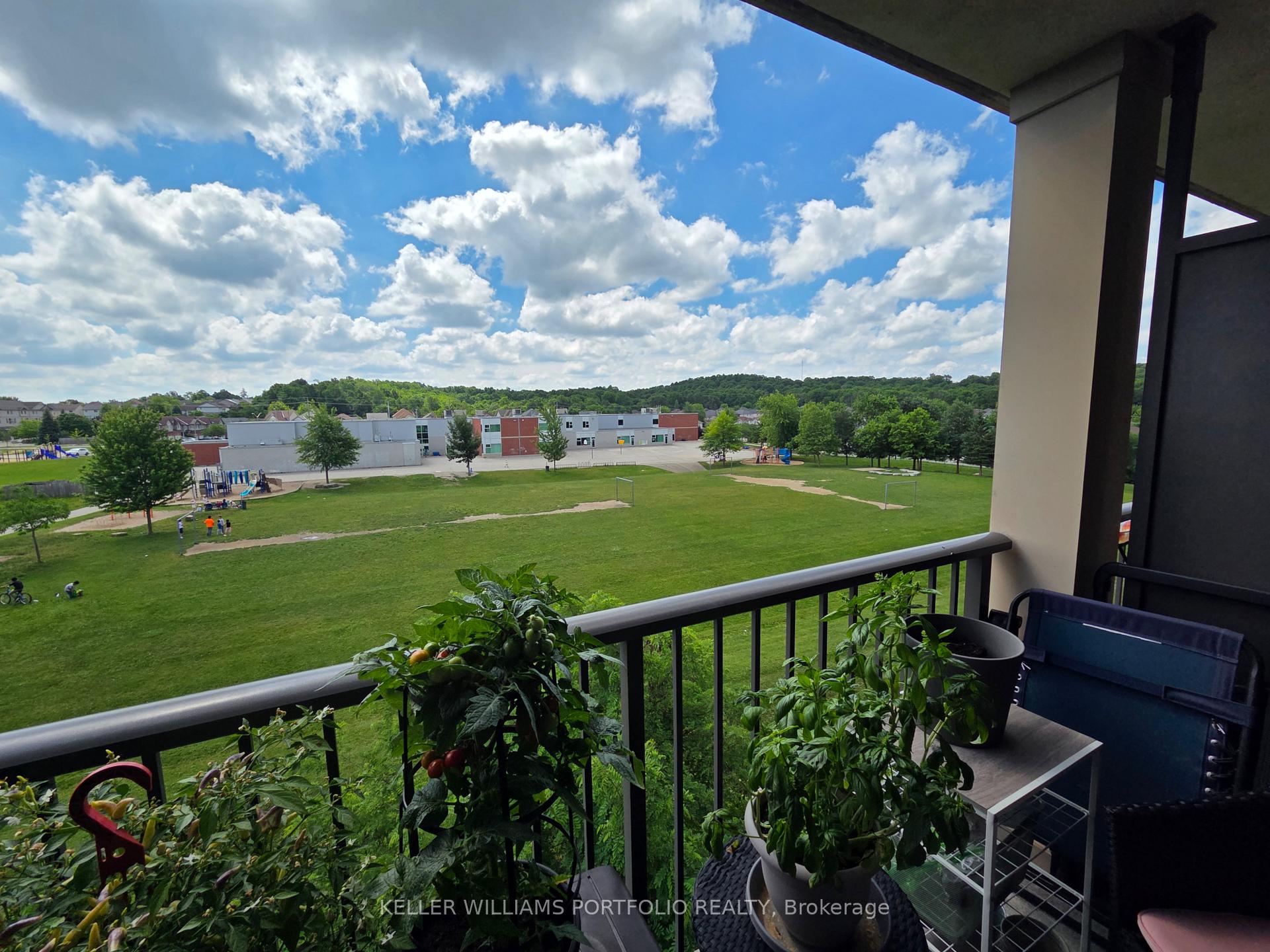 Photo 19 of Unit 604, 776 Laurelwood Drive, Waterloo, Columbia Forest/Clair Hills — HOMEH
