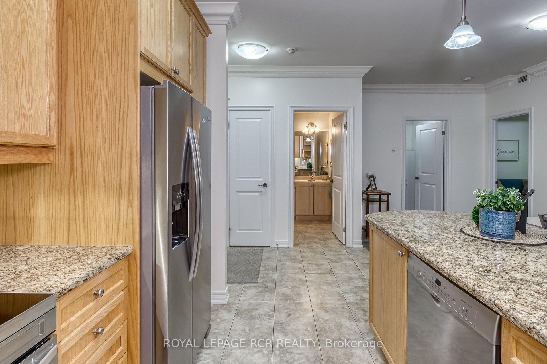 Photo 10 of Unit 213, 60 Ann Street, Caledon, Bolton West — HOMEH