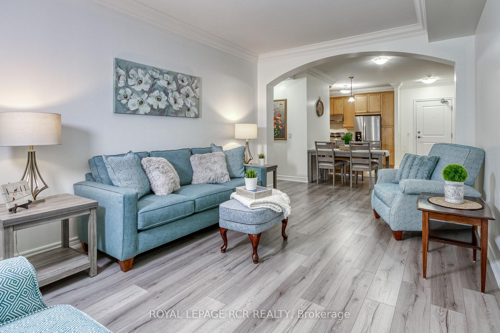 Photo 15 of Unit 213, 60 Ann Street, Caledon, Bolton West — HOMEH