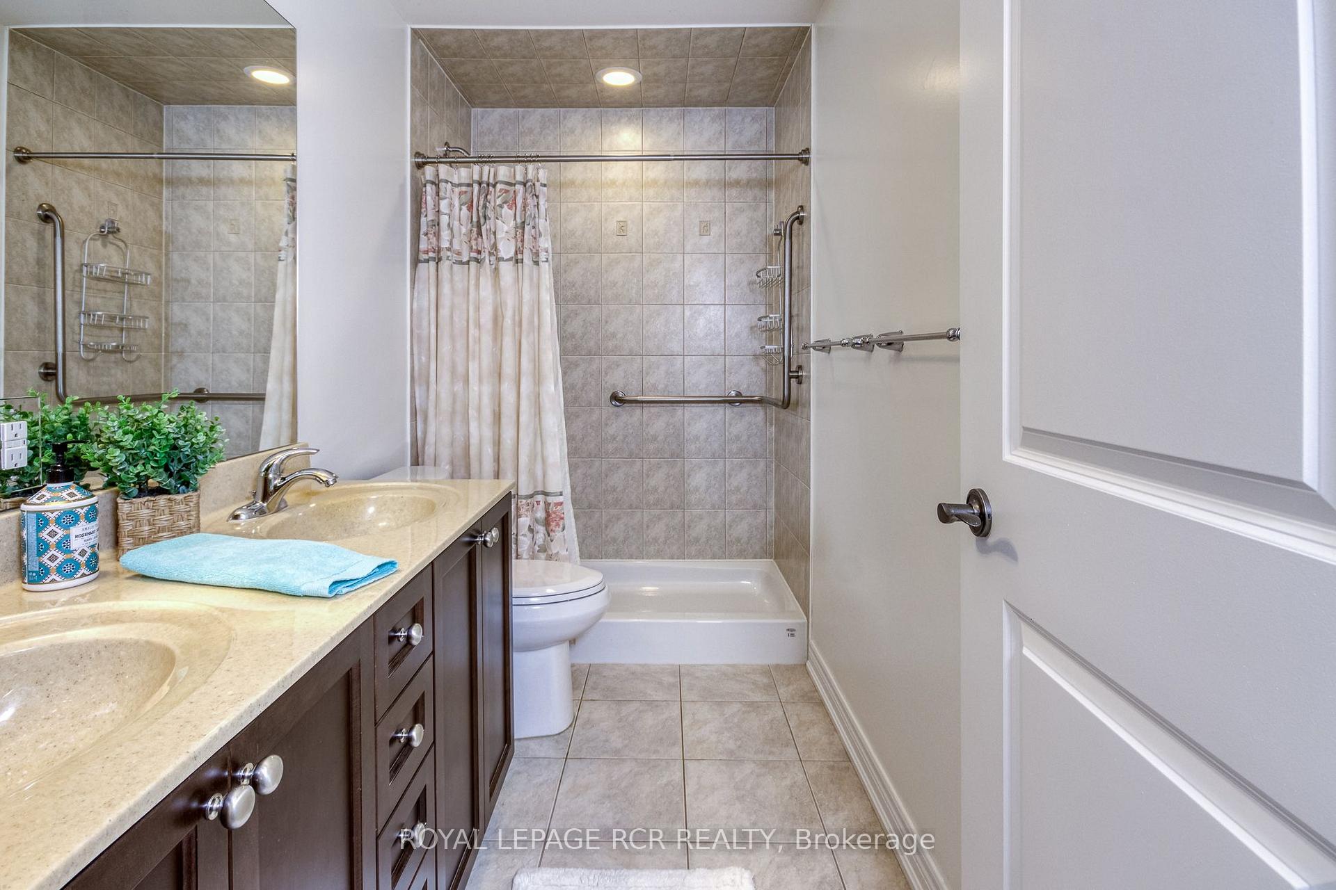 Photo 22 of Unit 213, 60 Ann Street, Caledon, Bolton West — HOMEH