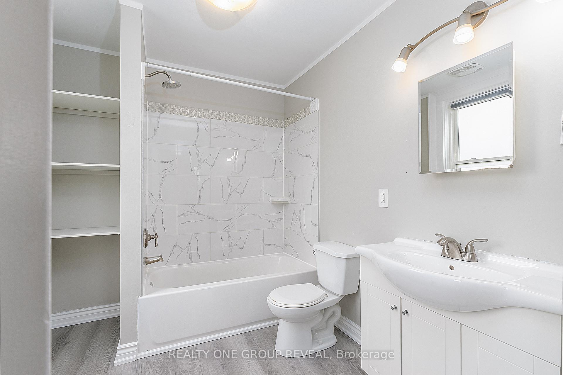 Photo 6 of 1524 Nash Road, Clarington, Courtice — HOMEH