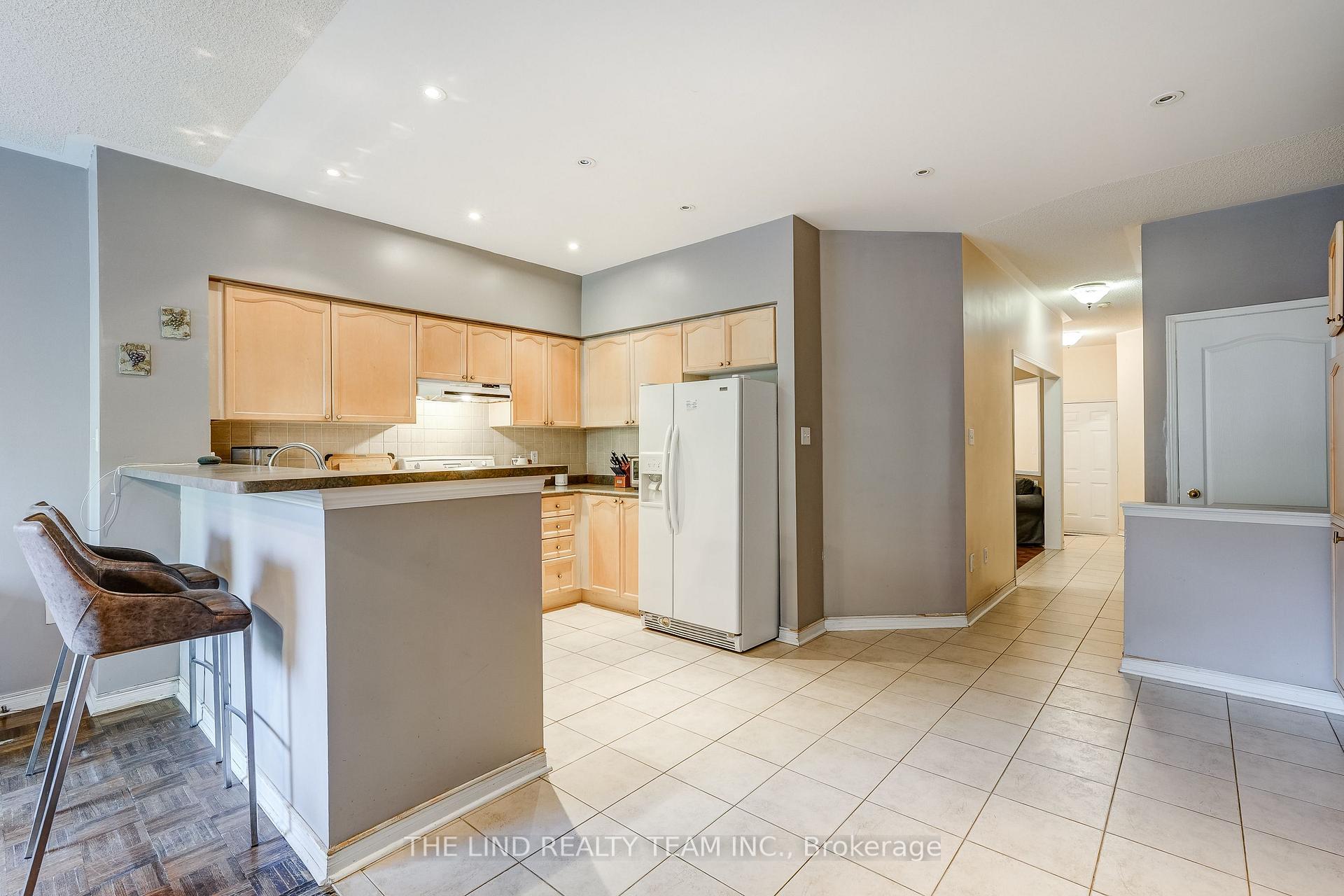 Photo 9 of 29 Tuscana Boulevard, Vaughan, Patterson — HOMEH