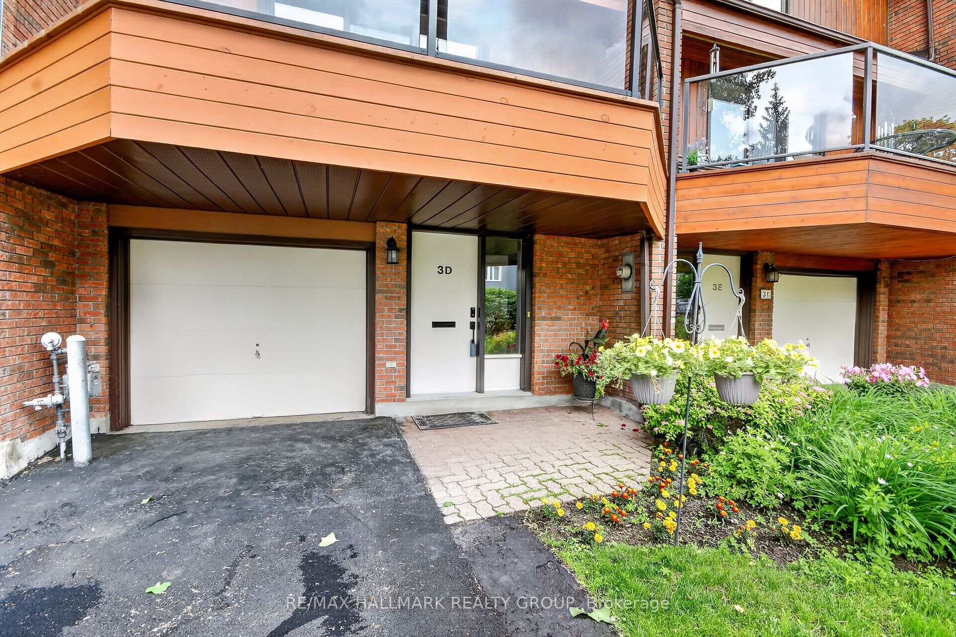 Photo 2 of Unit D, 3 Birchdale Avenue, Ottawa, Bayshore — HOMEH