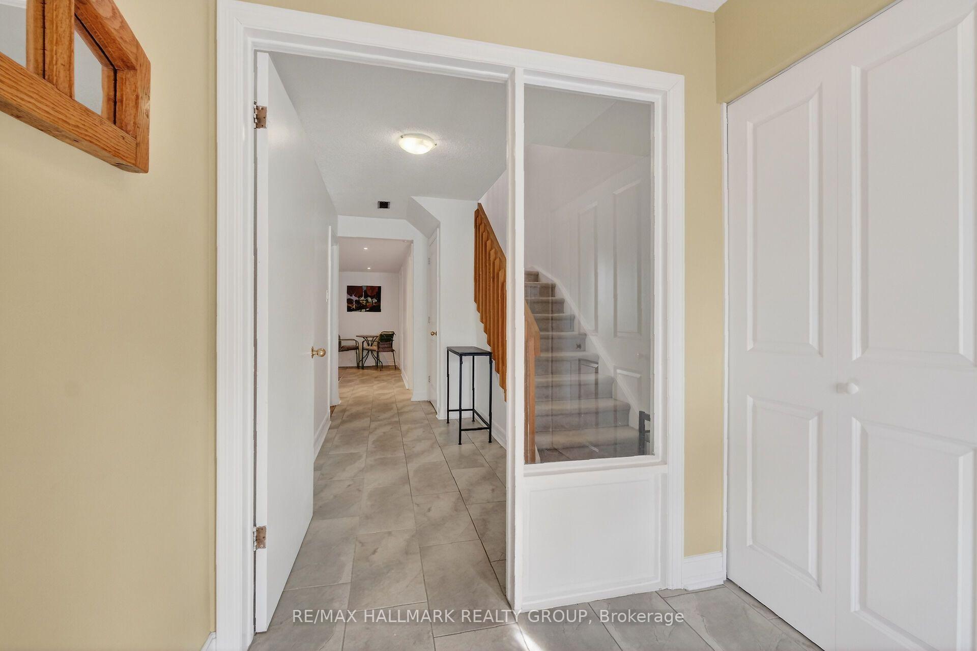Photo 8 of Unit D, 3 Birchdale Avenue, Ottawa, Bayshore — HOMEH