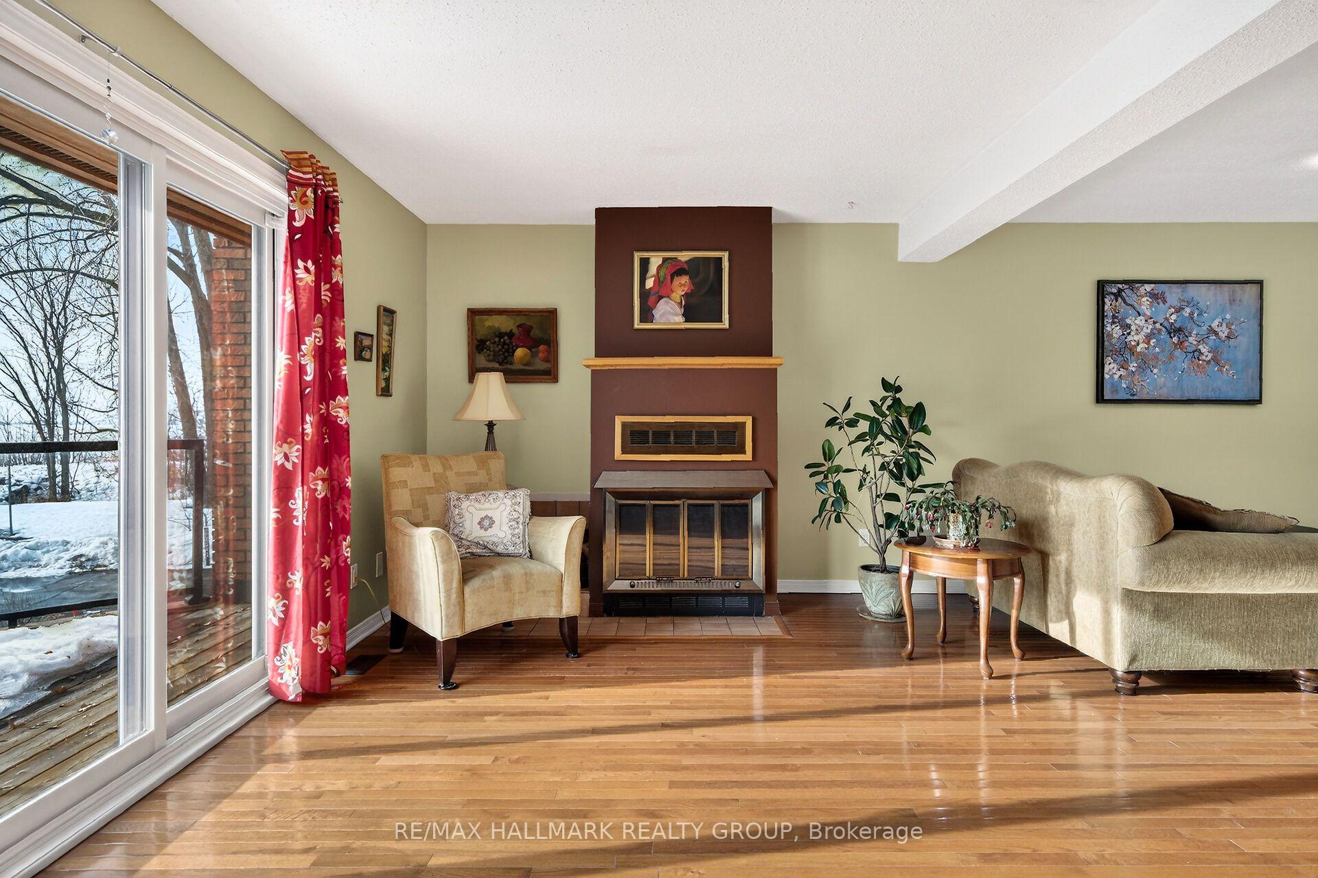 Photo 16 of Unit D, 3 Birchdale Avenue, Ottawa, Bayshore — HOMEH