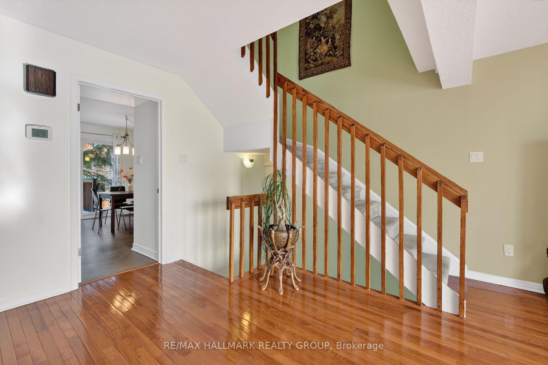 Photo 18 of Unit D, 3 Birchdale Avenue, Ottawa, Bayshore — HOMEH