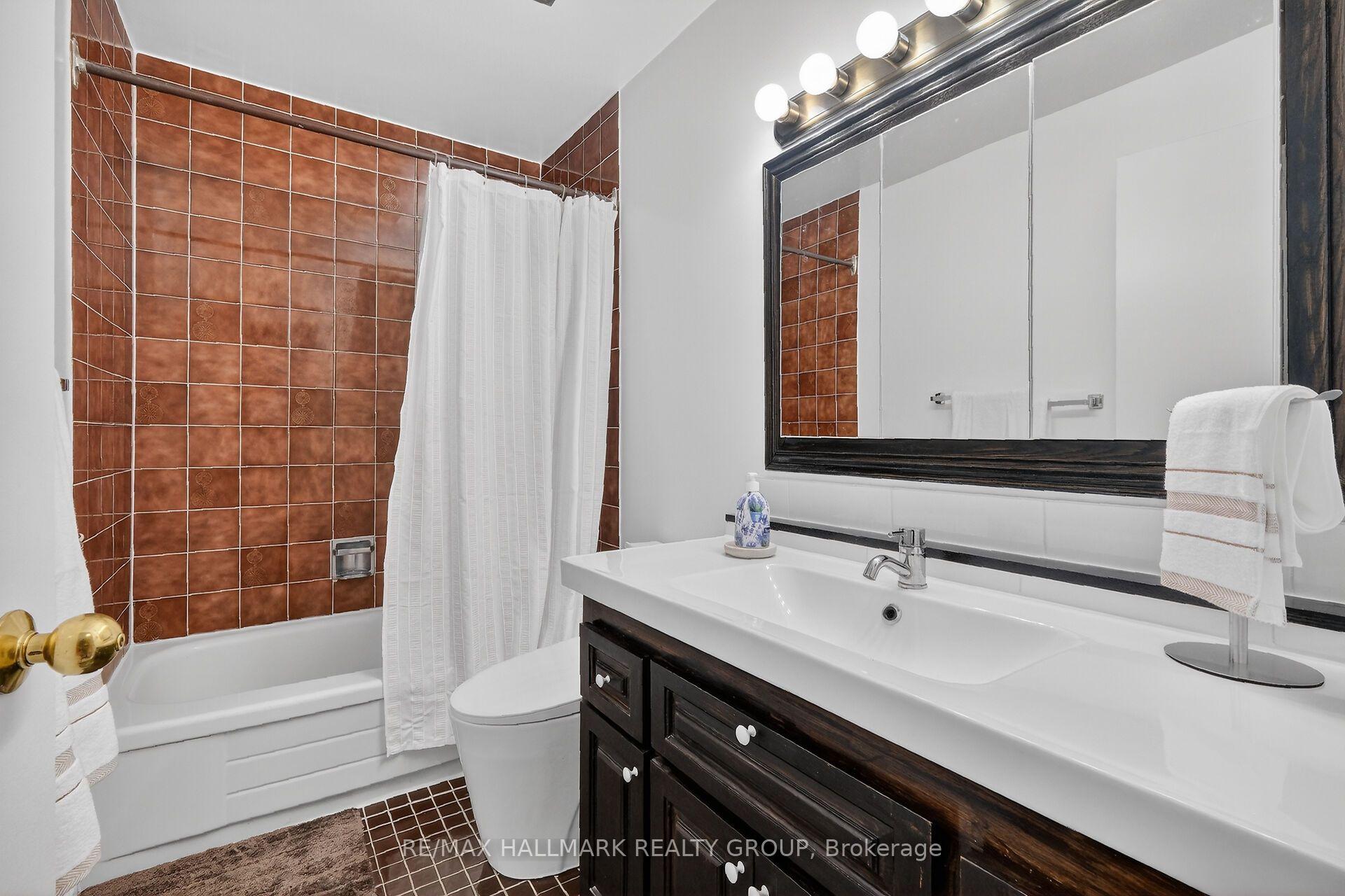 Photo 24 of Unit D, 3 Birchdale Avenue, Ottawa, Bayshore — HOMEH