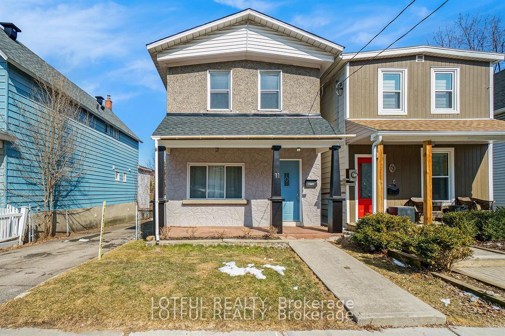 Front of 11 Champagne Avenue S