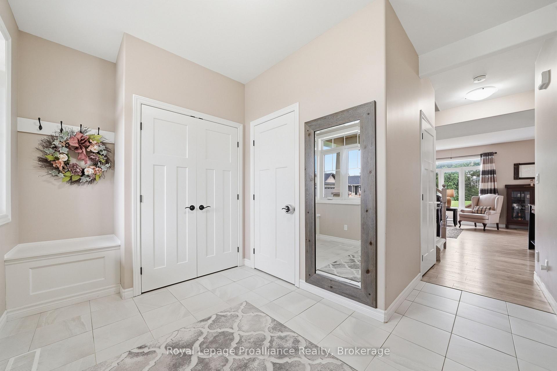 Photo 5 of 38 Redwood Drive, Belleville, Thurlow Ward — HOMEH