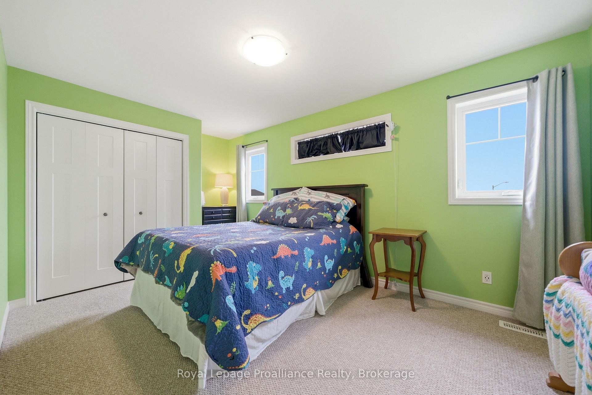 Photo 21 of 38 Redwood Drive, Belleville, Thurlow Ward — HOMEH