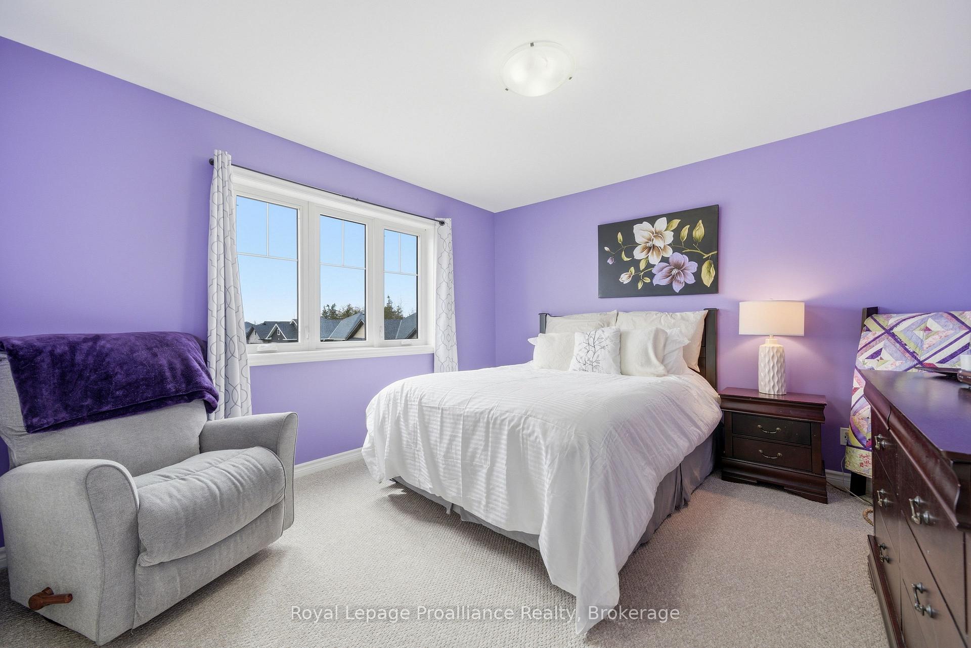 Photo 23 of 38 Redwood Drive, Belleville, Thurlow Ward — HOMEH