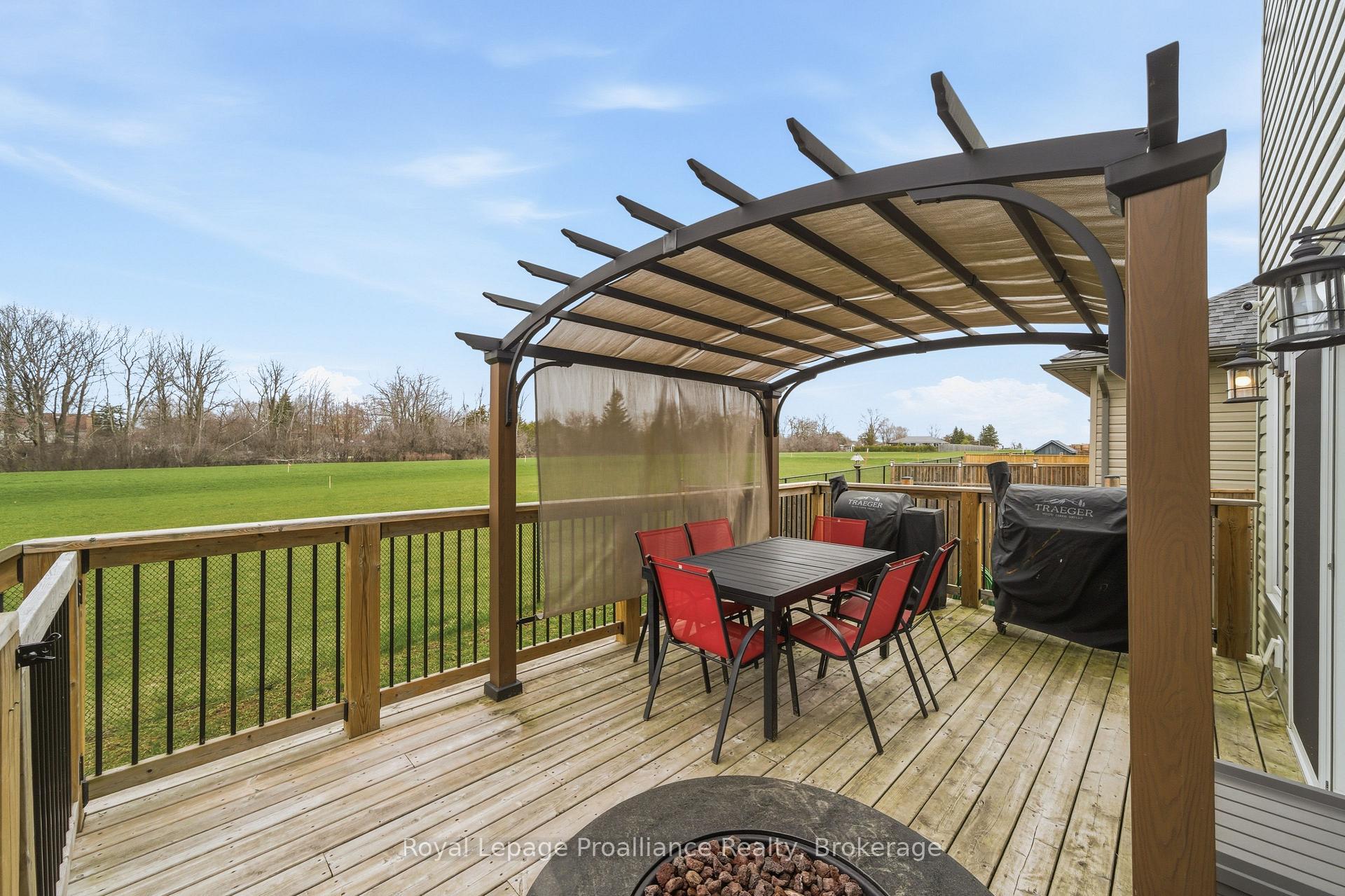 Photo 38 of 38 Redwood Drive, Belleville, Thurlow Ward — HOMEH