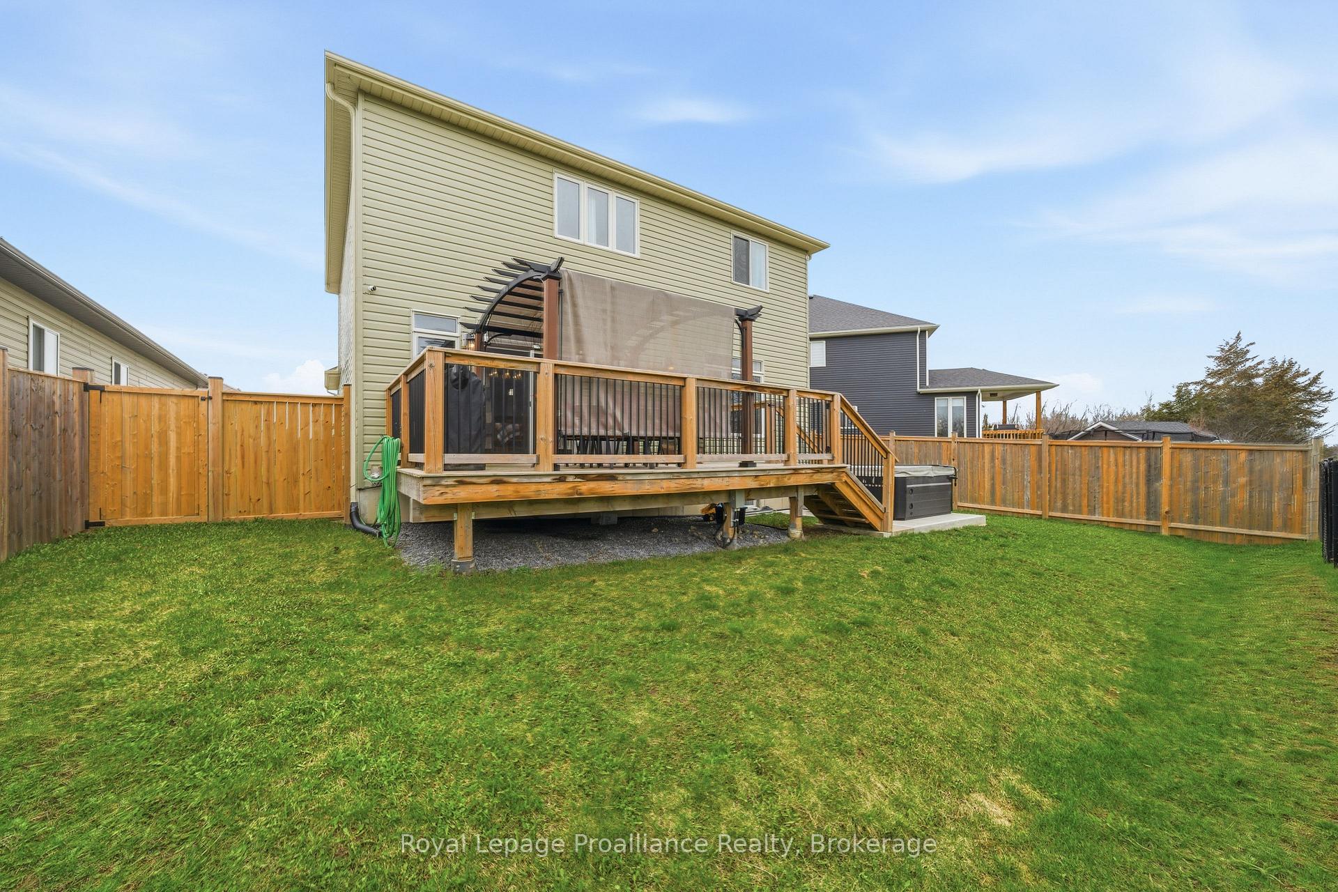 Photo 46 of 38 Redwood Drive, Belleville, Thurlow Ward — HOMEH
