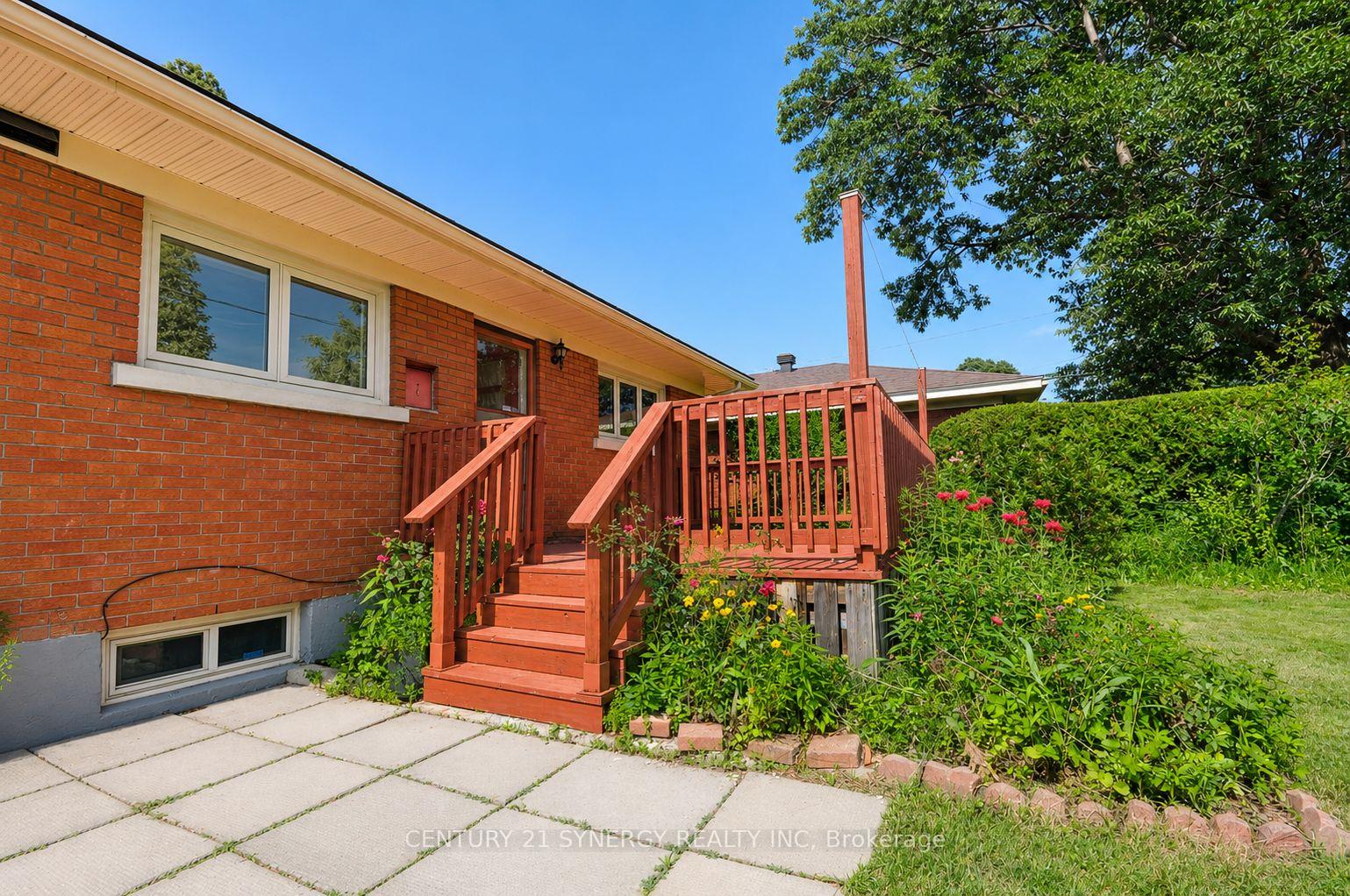 Photo 2 of 2148 Iris Street, Ottawa, Bel Air Park — HOMEH