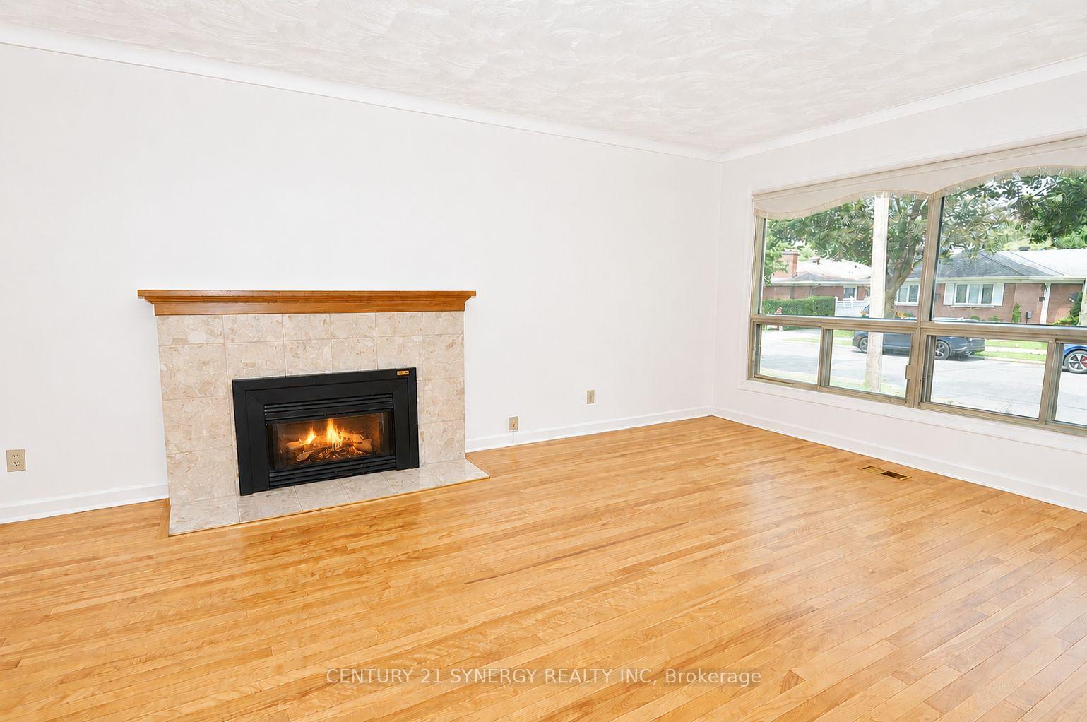 Photo 6 of 2148 Iris Street, Ottawa, Bel Air Park — HOMEH