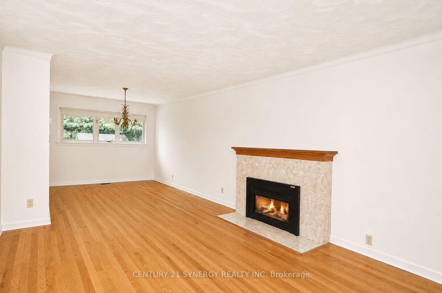 Photo 7 of 2148 Iris Street, Ottawa, Bel Air Park — HOMEH