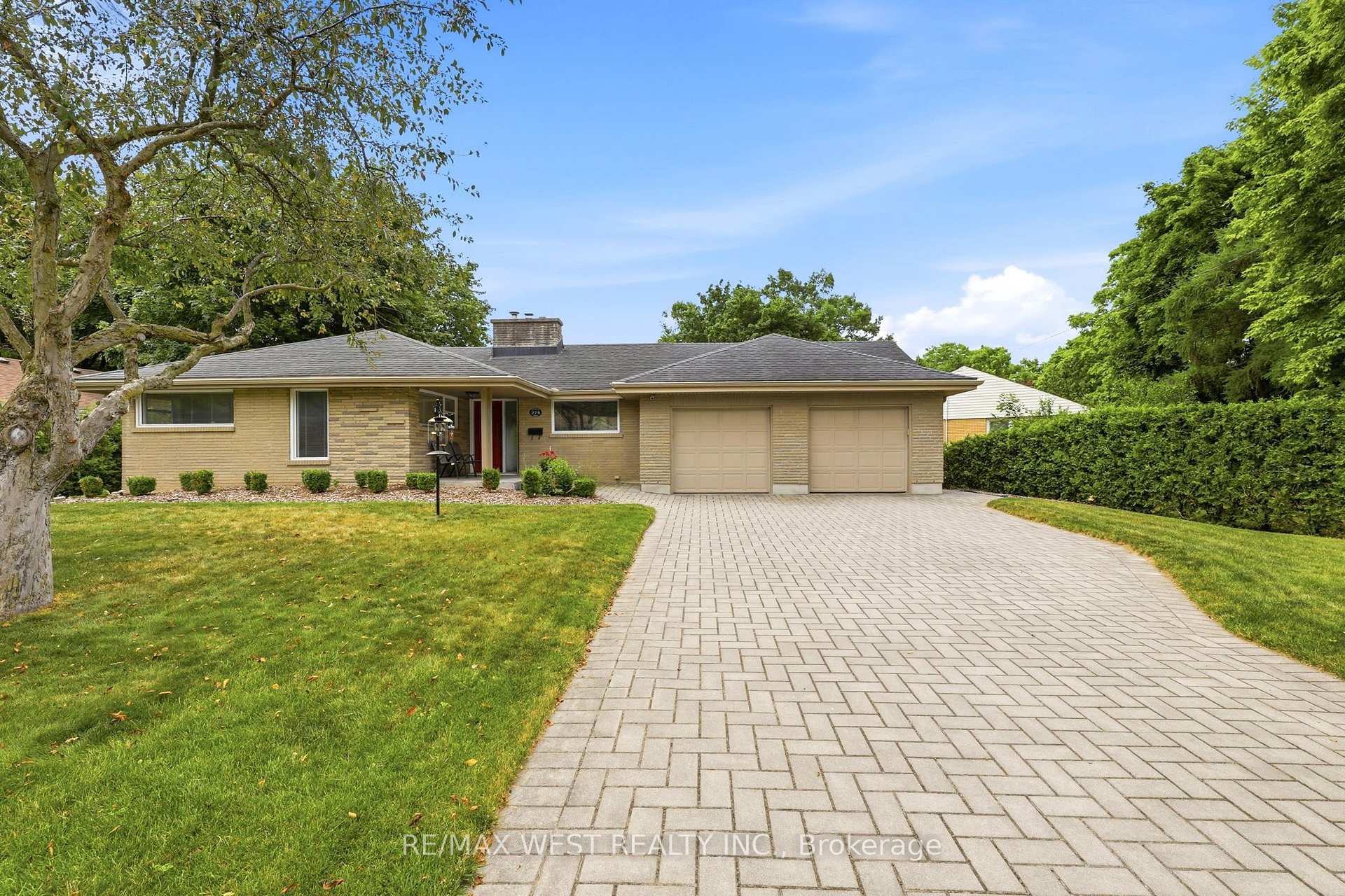 Front of 274 Tamblyn Drive