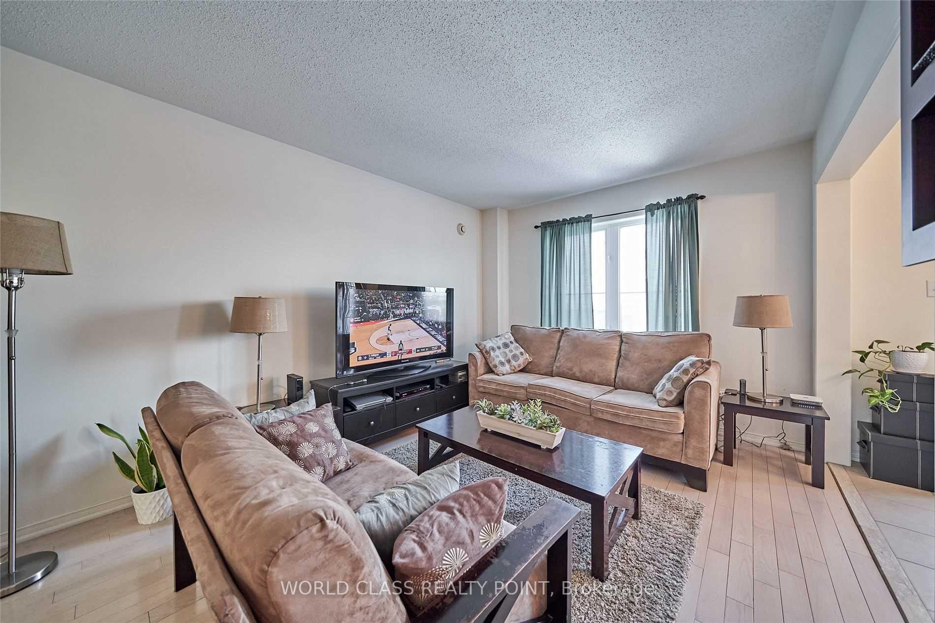 Photo 6 of 38 Tansley Crescent, Ajax, Northeast Ajax — HOMEH