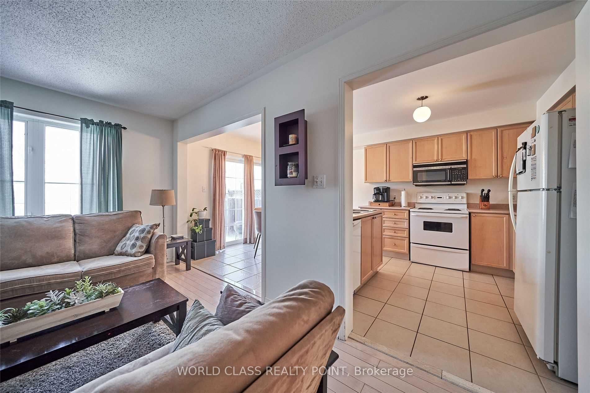 Photo 7 of 38 Tansley Crescent, Ajax, Northeast Ajax — HOMEH