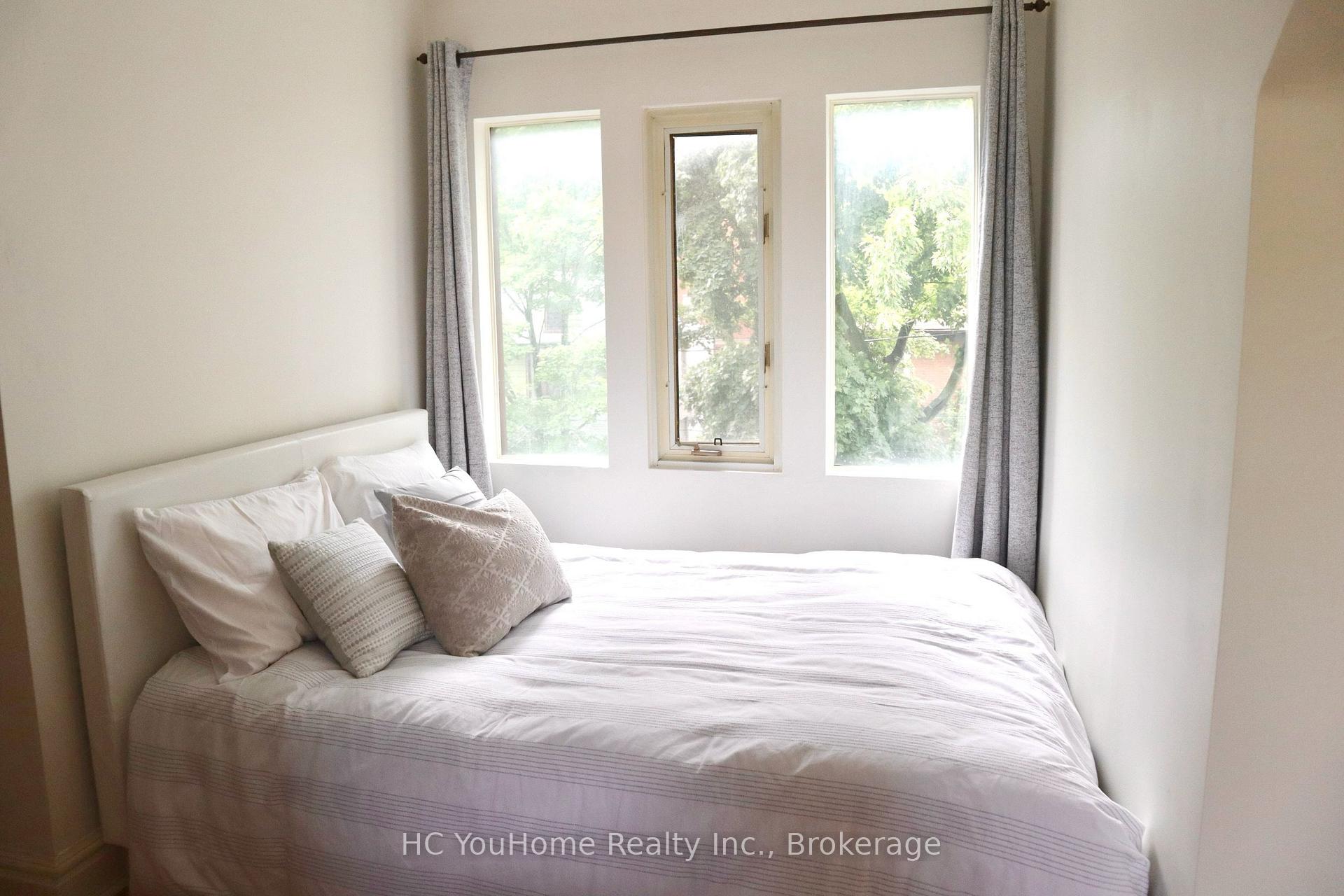 Photo 13 of 7 Badgerow Avenue, Toronto, South Riverdale — HOMEH