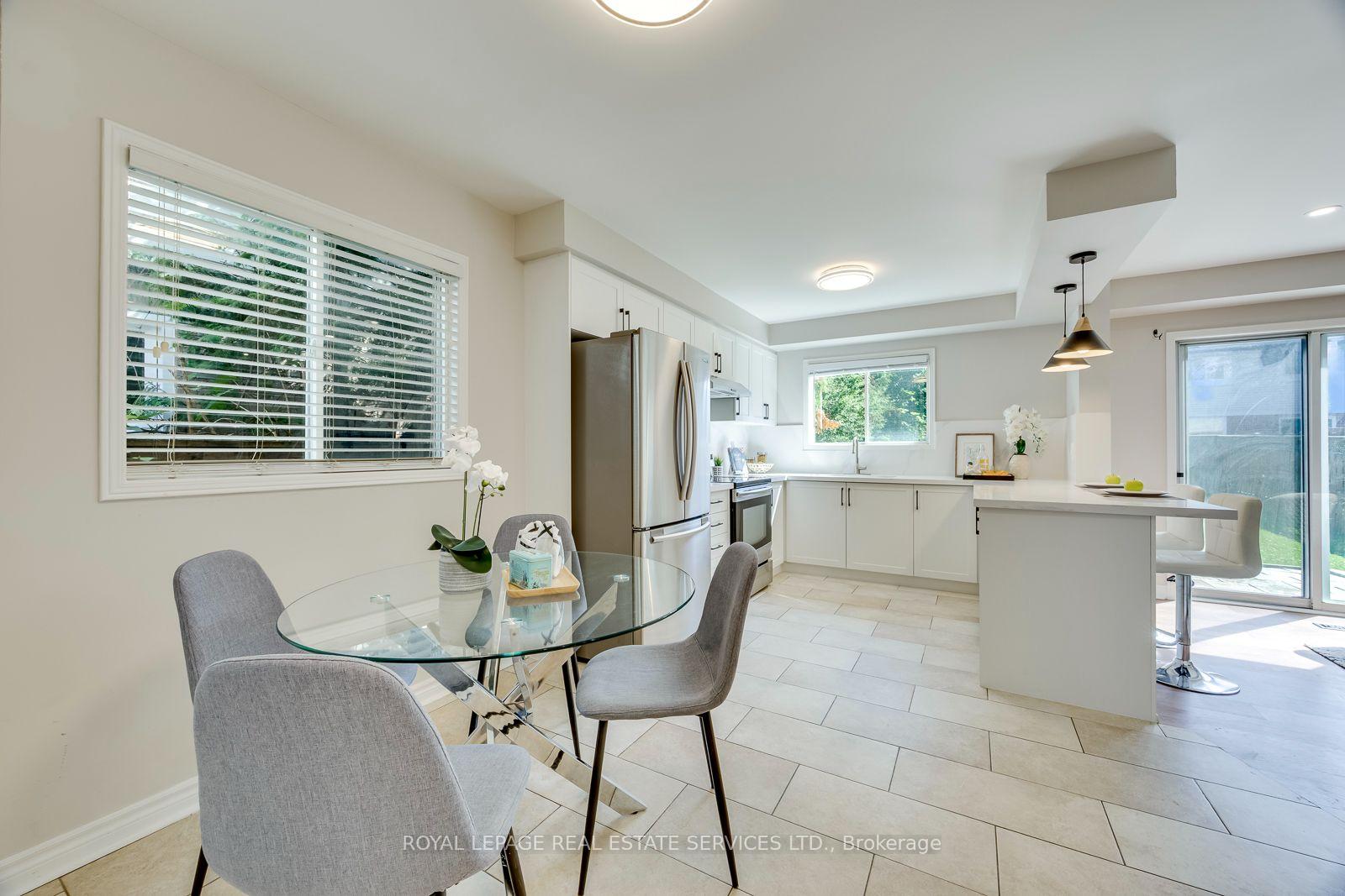 Photo 14 of 6121 Leeside Crescent, Mississauga, Central Erin Mills — HOMEH