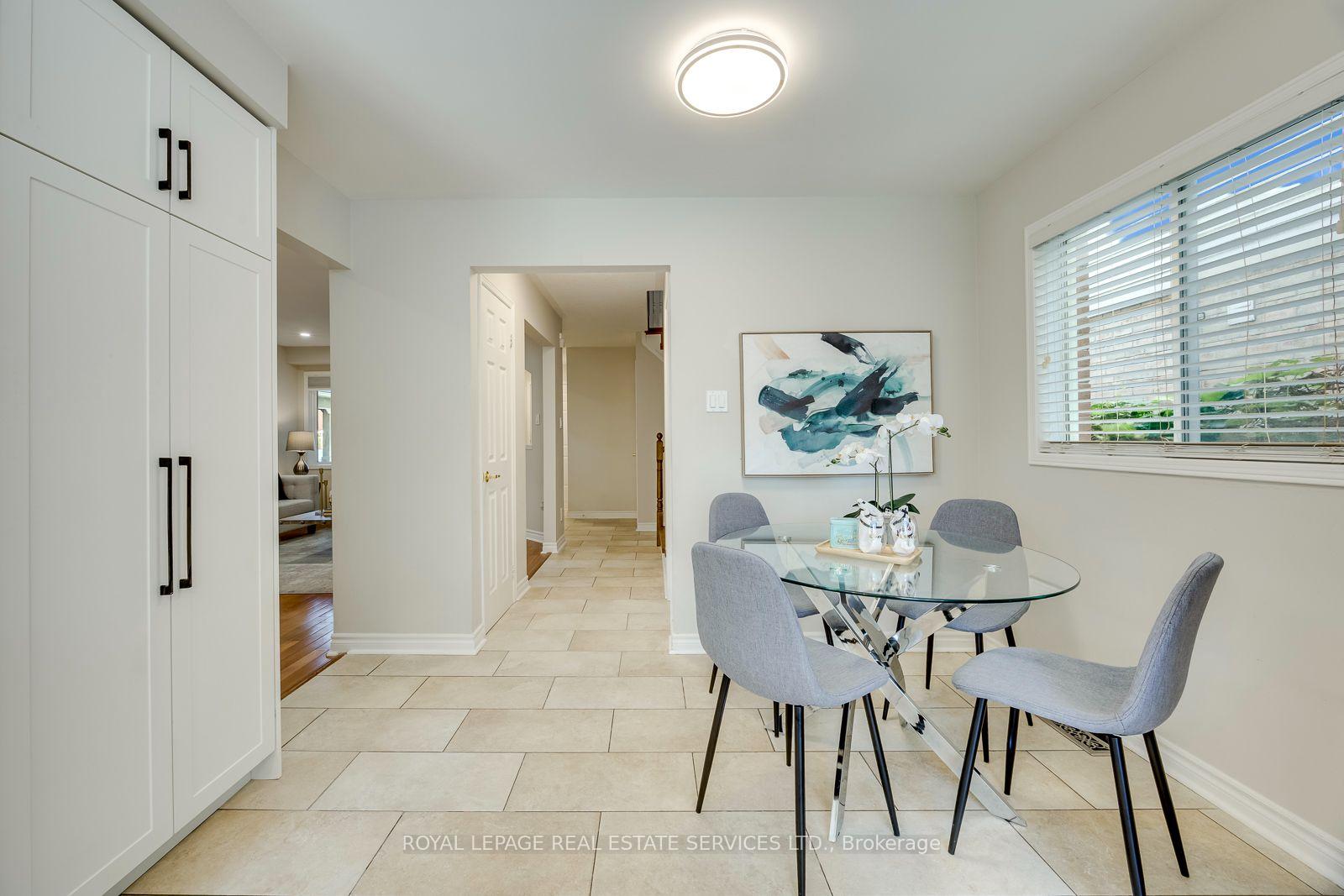 Photo 15 of 6121 Leeside Crescent, Mississauga, Central Erin Mills — HOMEH