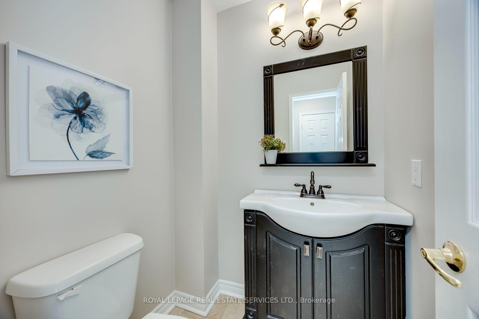 Photo 16 of 6121 Leeside Crescent, Mississauga, Central Erin Mills — HOMEH