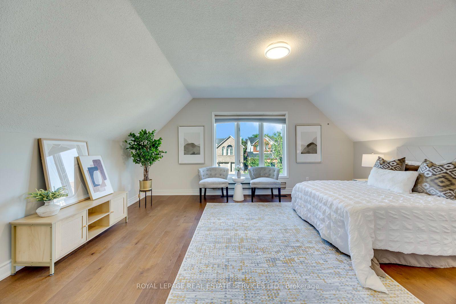 Photo 20 of 6121 Leeside Crescent, Mississauga, Central Erin Mills — HOMEH