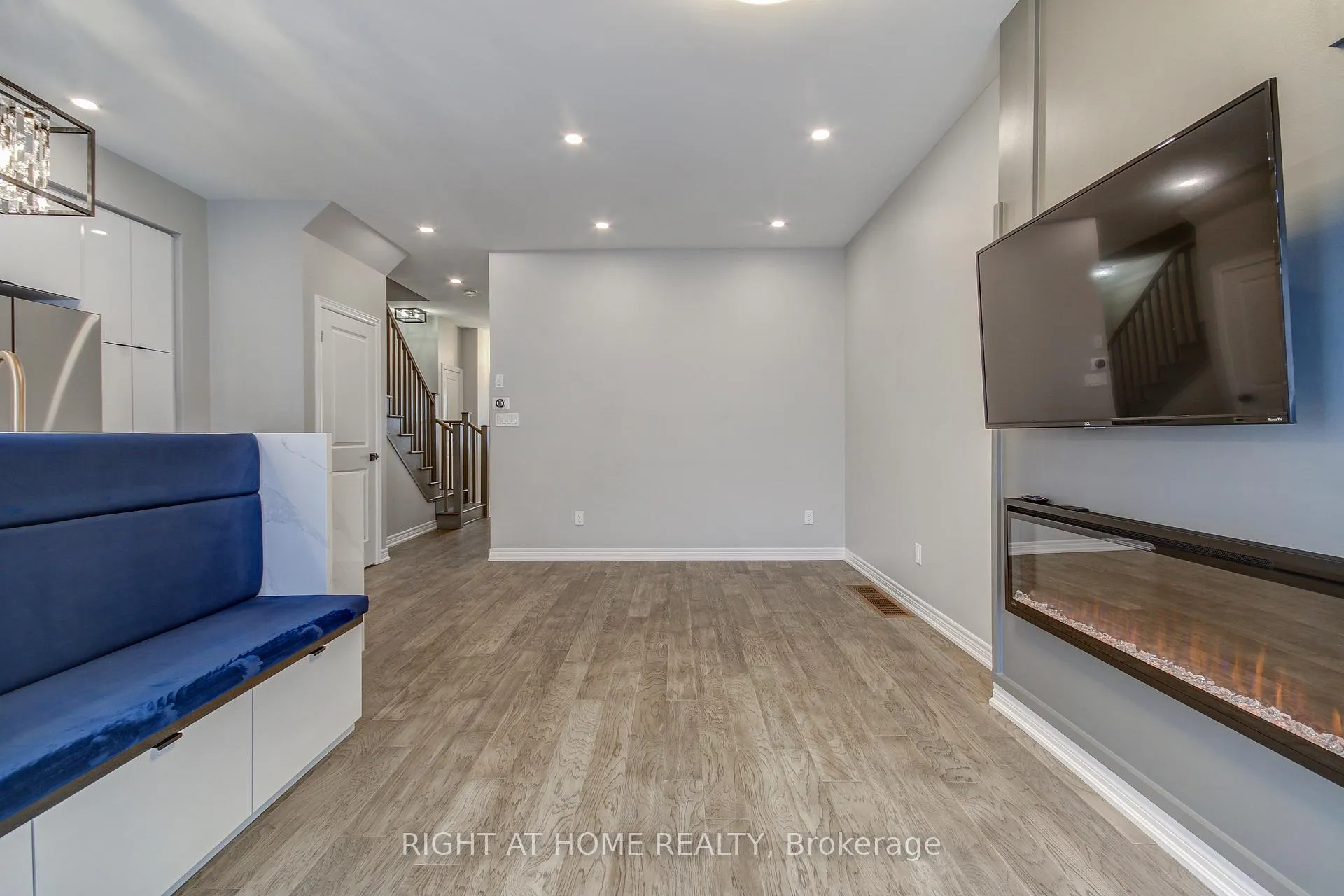 Photo 16 of 35 Genoa Drive, Hamilton, Ryckmans — HOMEH