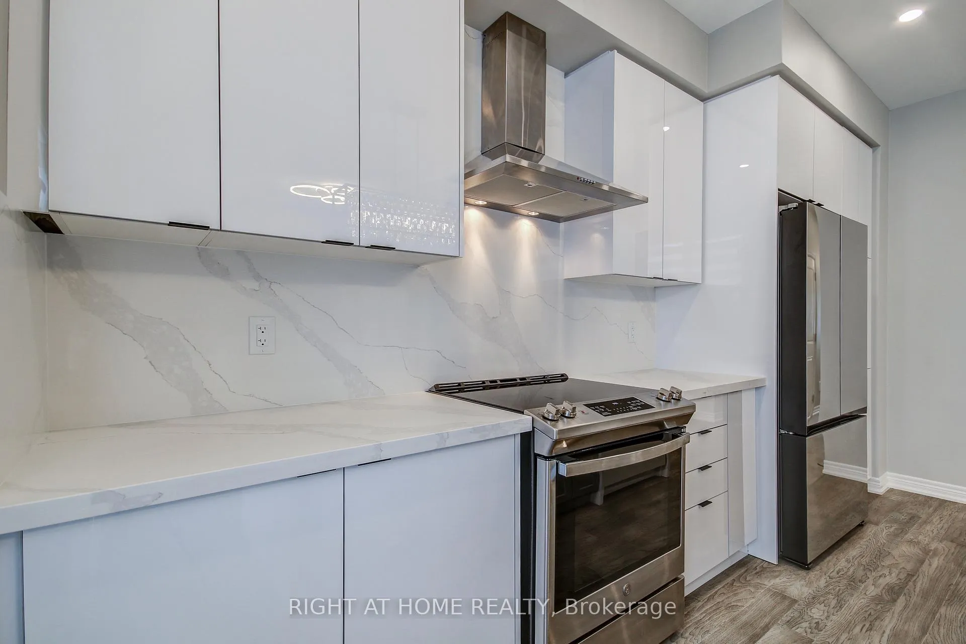 Photo 17 of 35 Genoa Drive, Hamilton, Ryckmans — HOMEH