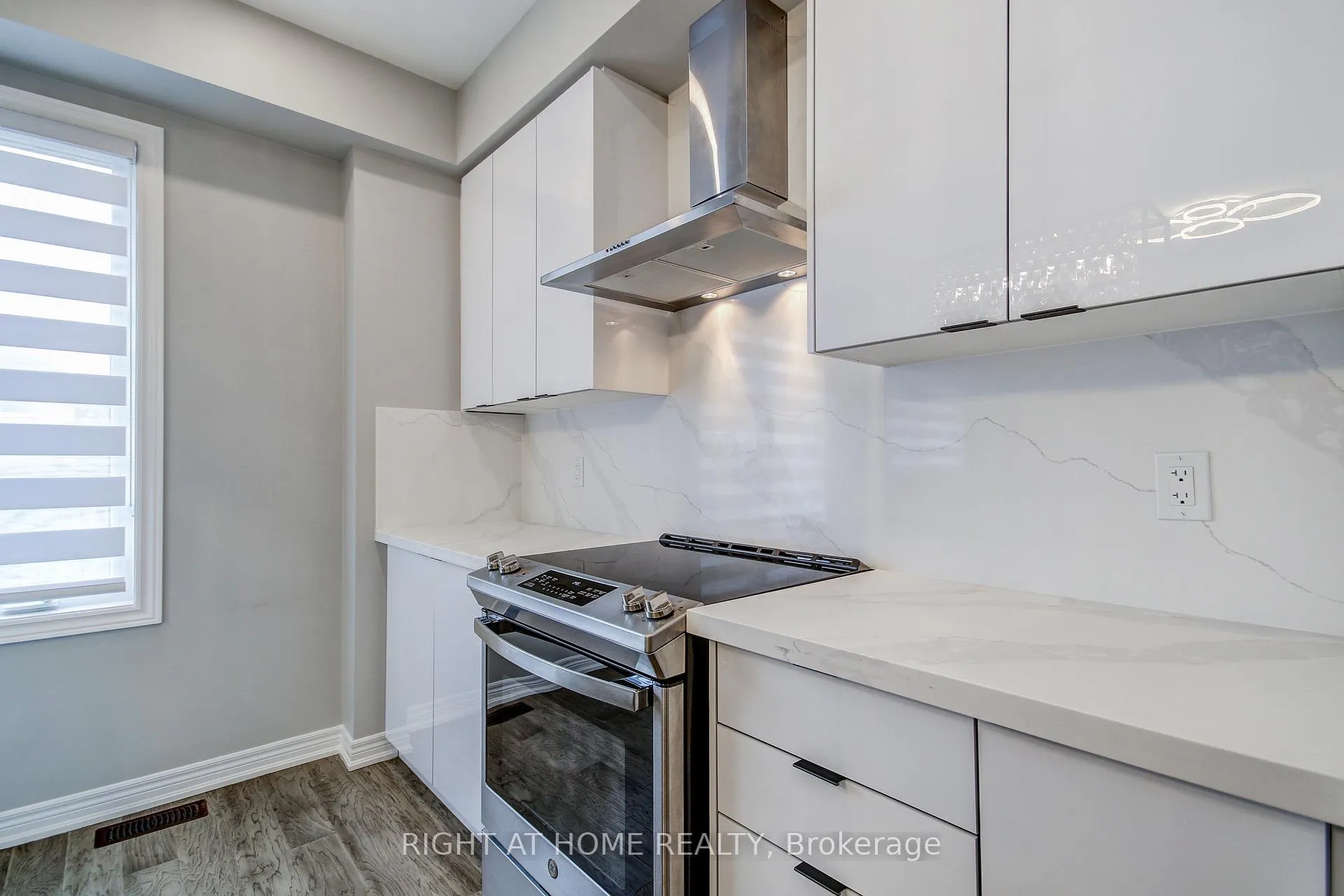 Photo 20 of 35 Genoa Drive, Hamilton, Ryckmans — HOMEH