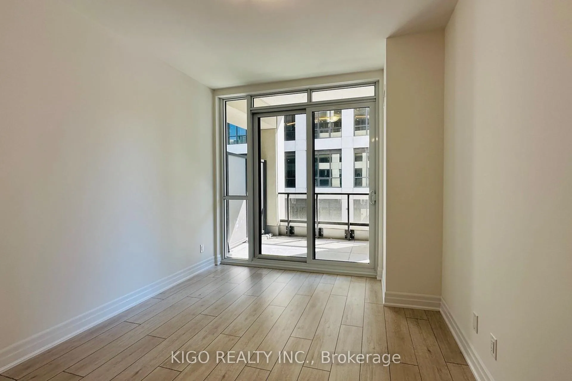 Photo 14 of Unit 210, 30 Elm Drive W, Mississauga, Fairview — HOMEH
