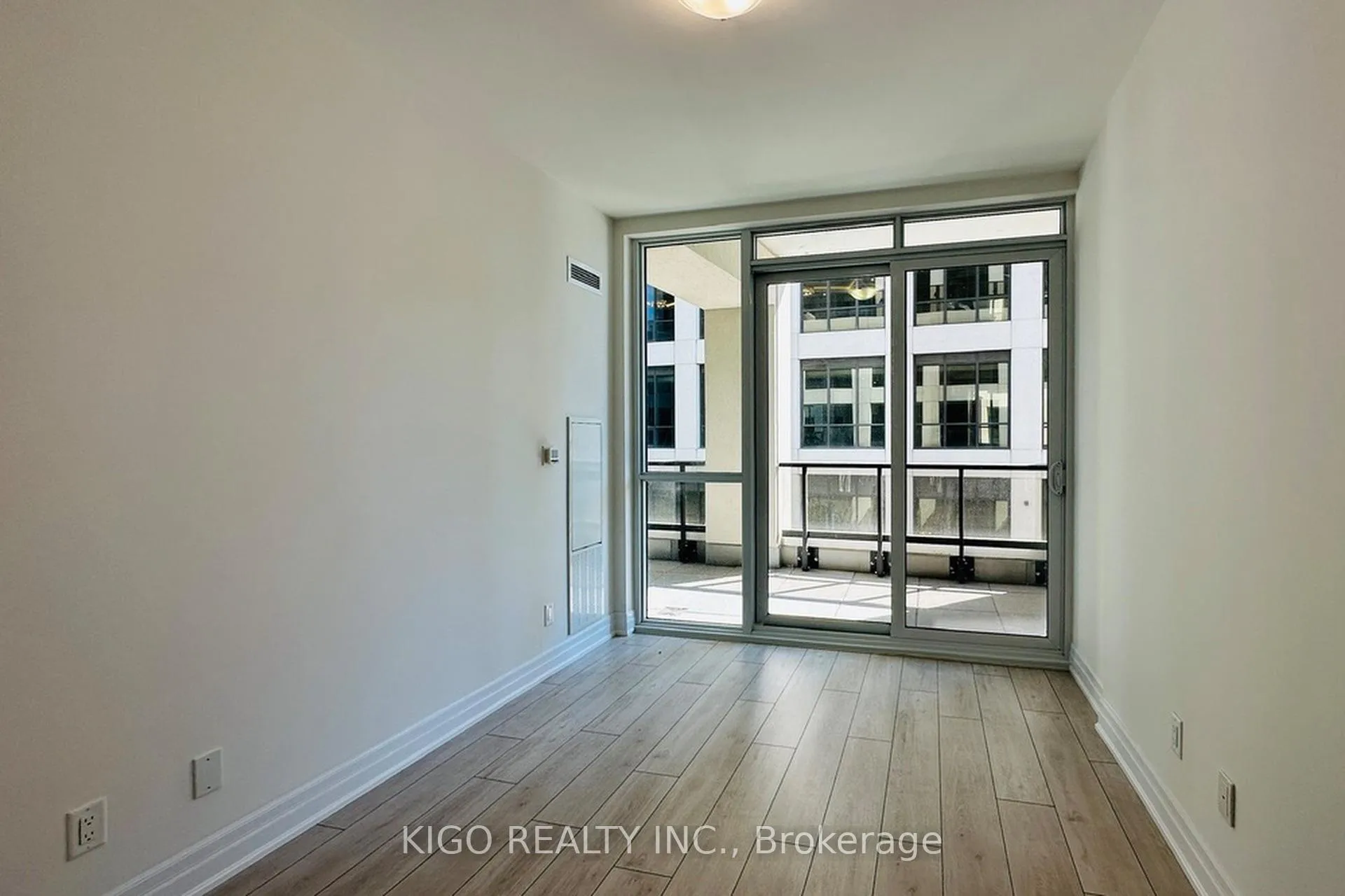 Photo 16 of Unit 210, 30 Elm Drive W, Mississauga, Fairview — HOMEH