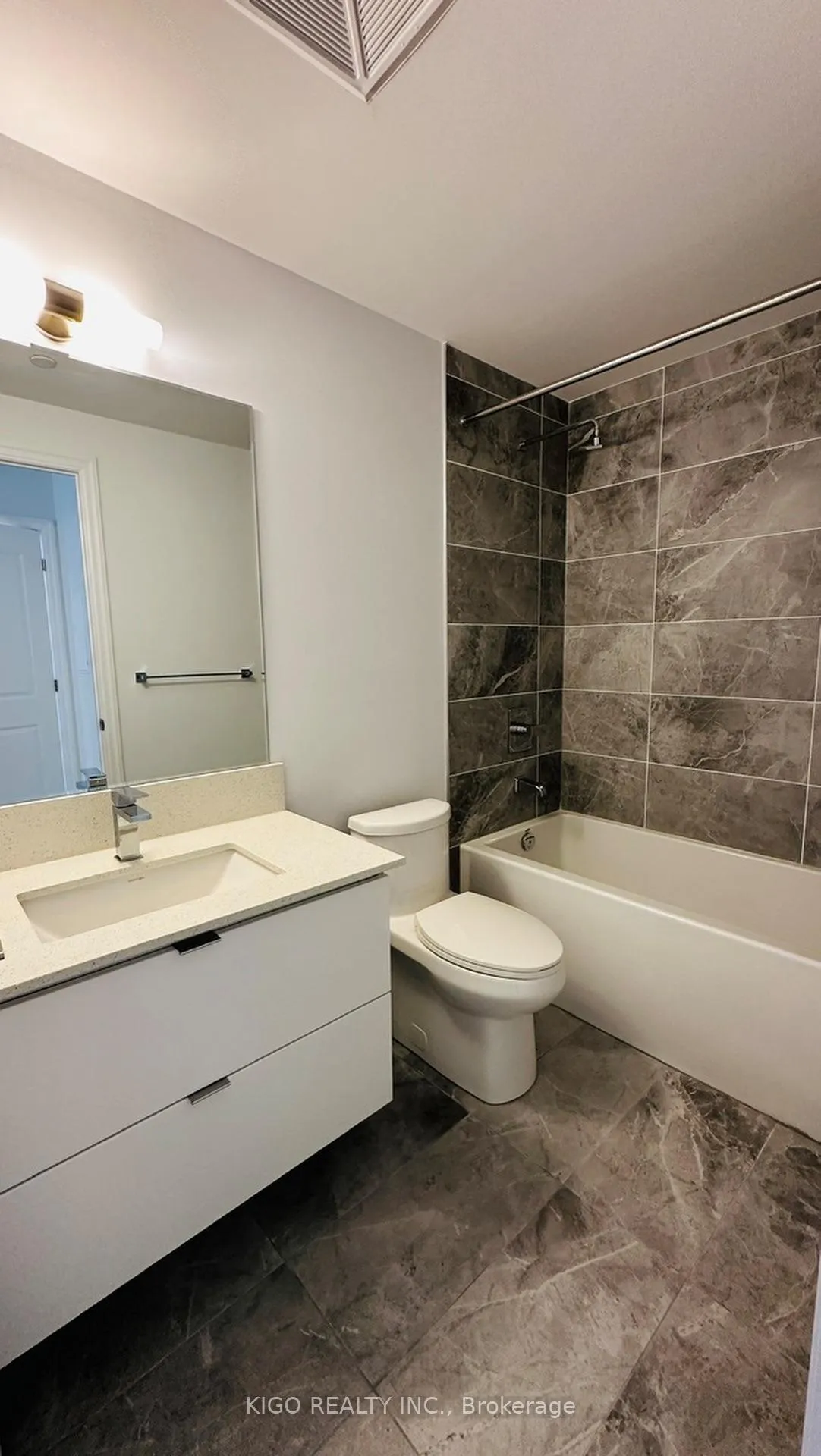 Photo 17 of Unit 210, 30 Elm Drive W, Mississauga, Fairview — HOMEH
