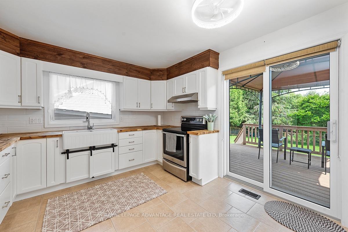 Photo 19 of 14 Treelawn Boulevard, Perth, Perth — HOMEH