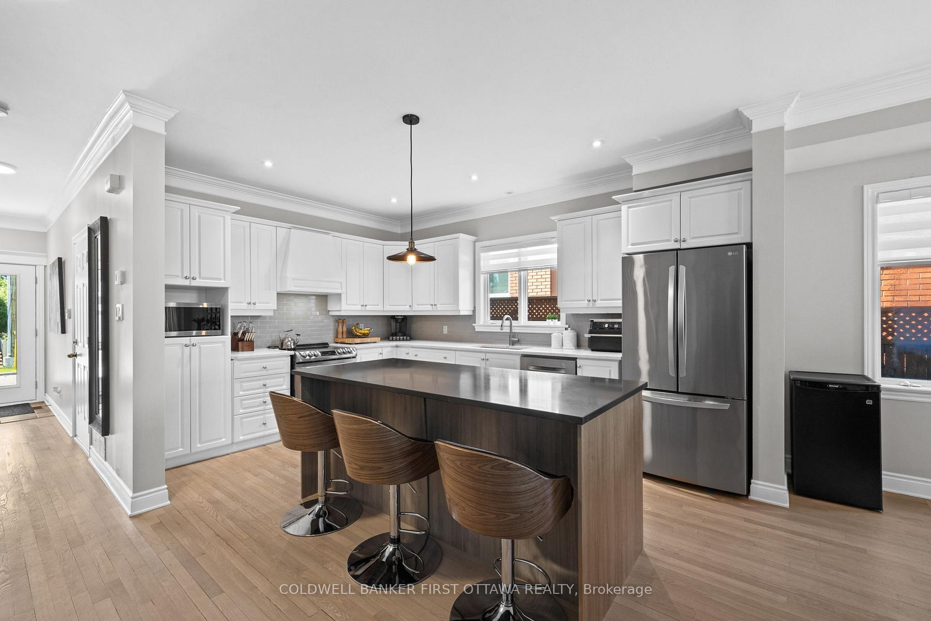 Photo 7 of 2803 St. Stephen's Street, Ottawa, Fairfield Heights — HOMEH