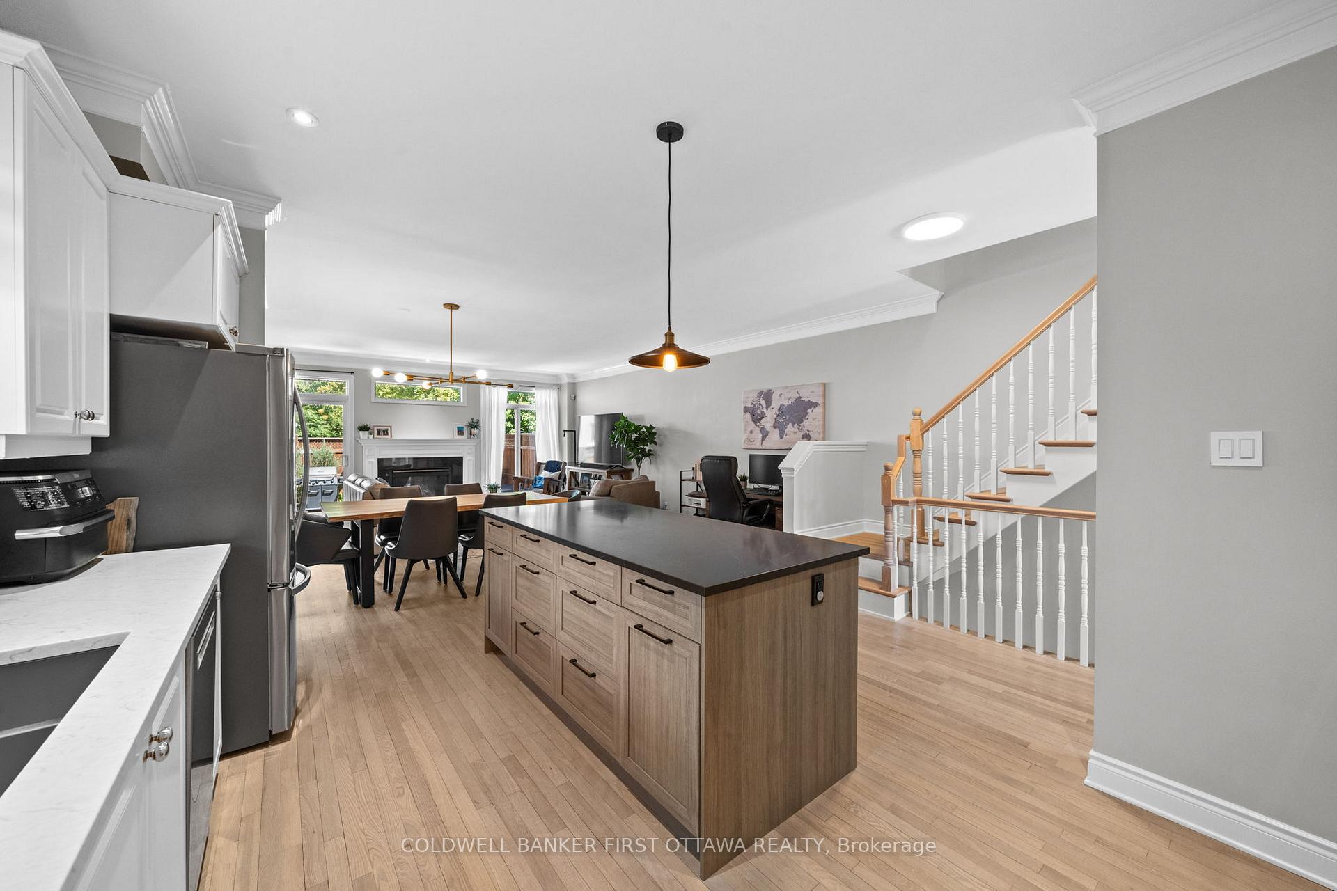 Photo 11 of 2803 St. Stephen's Street, Ottawa, Fairfield Heights — HOMEH