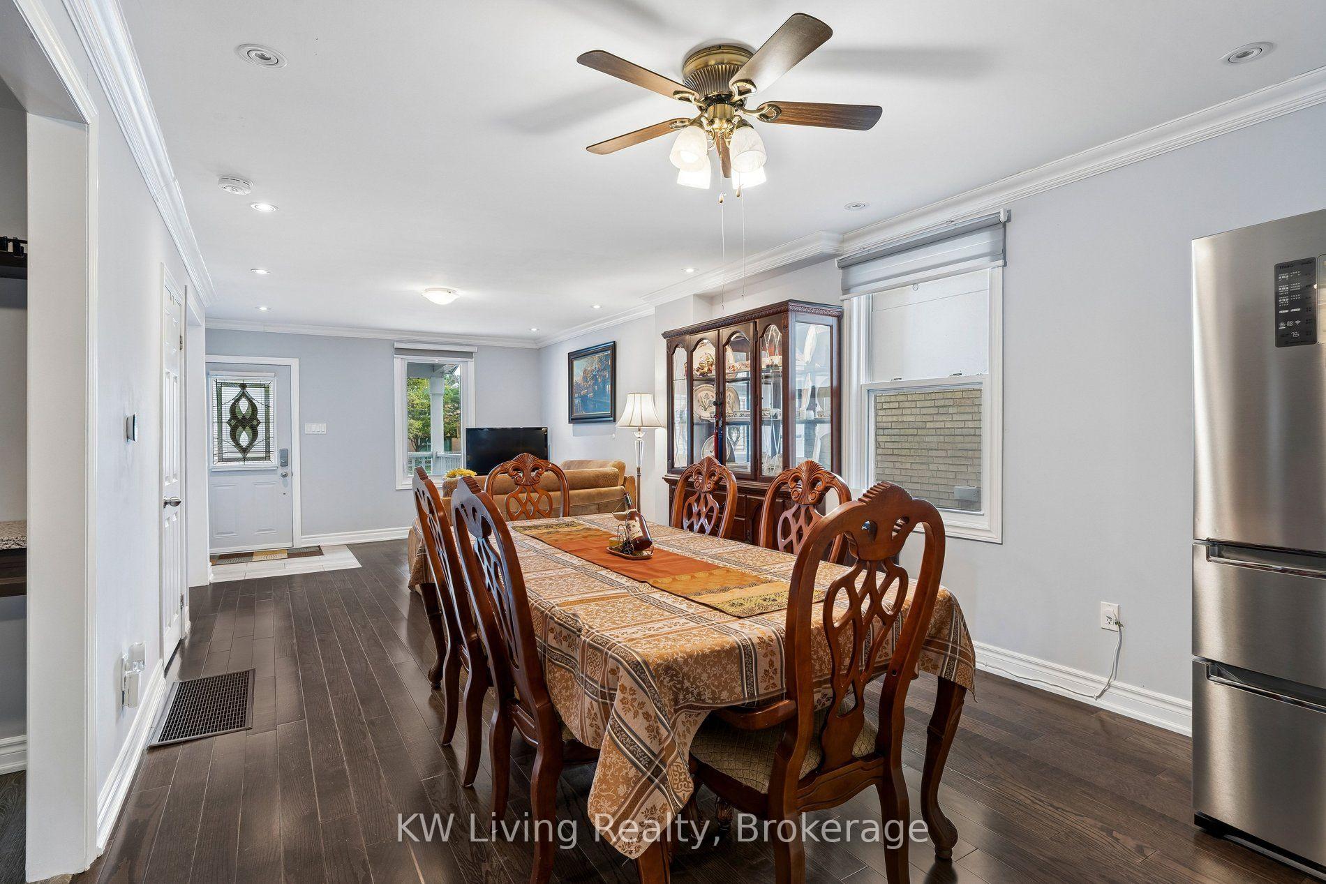 Photo 7 of 116 Seventh Street, Etobicoke, New Toronto — HOMEH